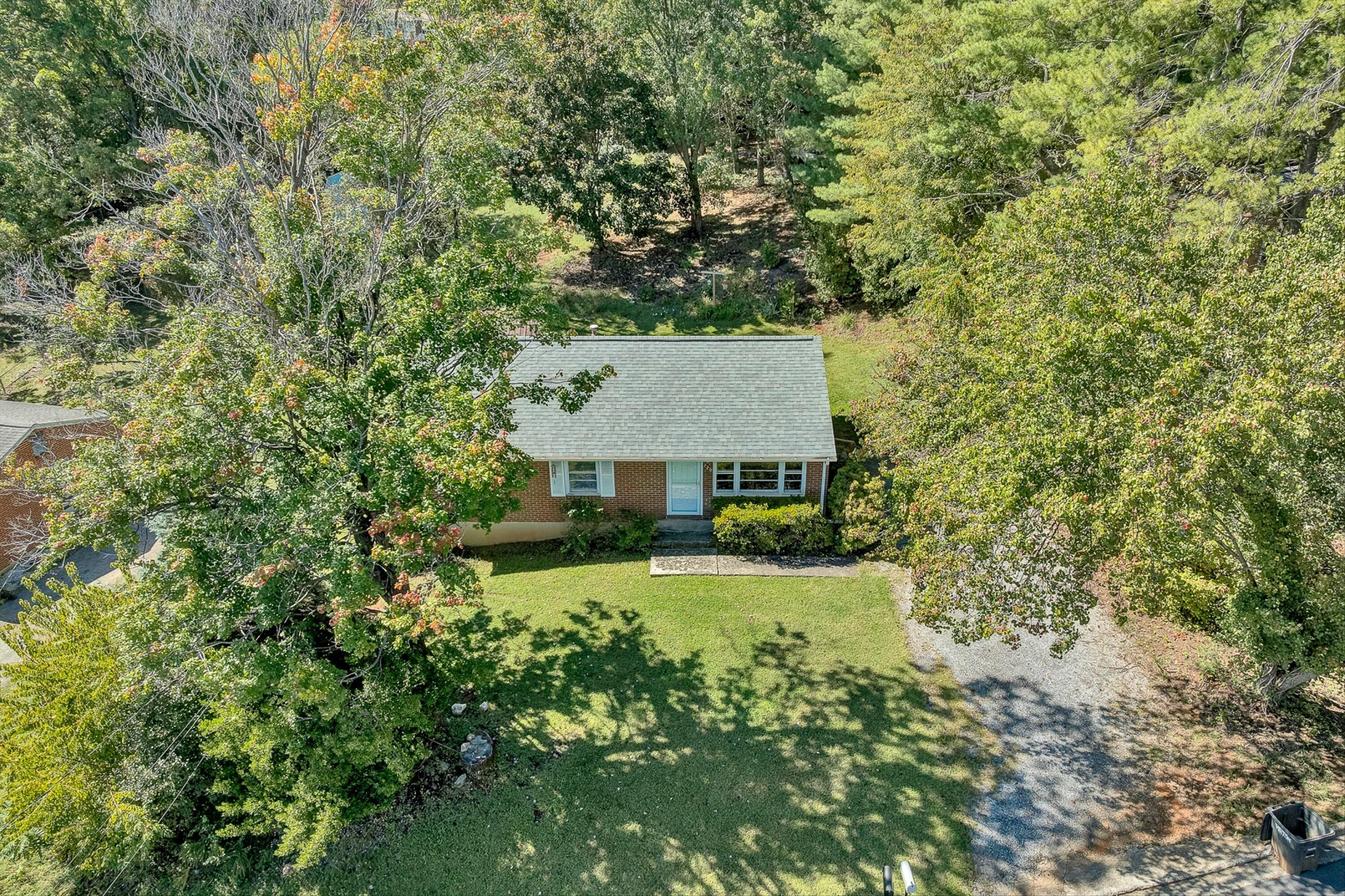 720 Kenyon RD - Photo 31