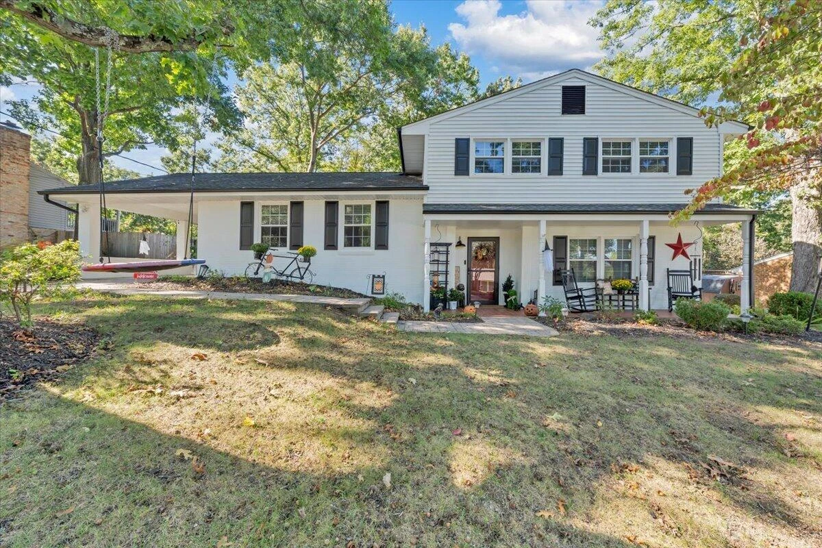 2831 Westclub DR