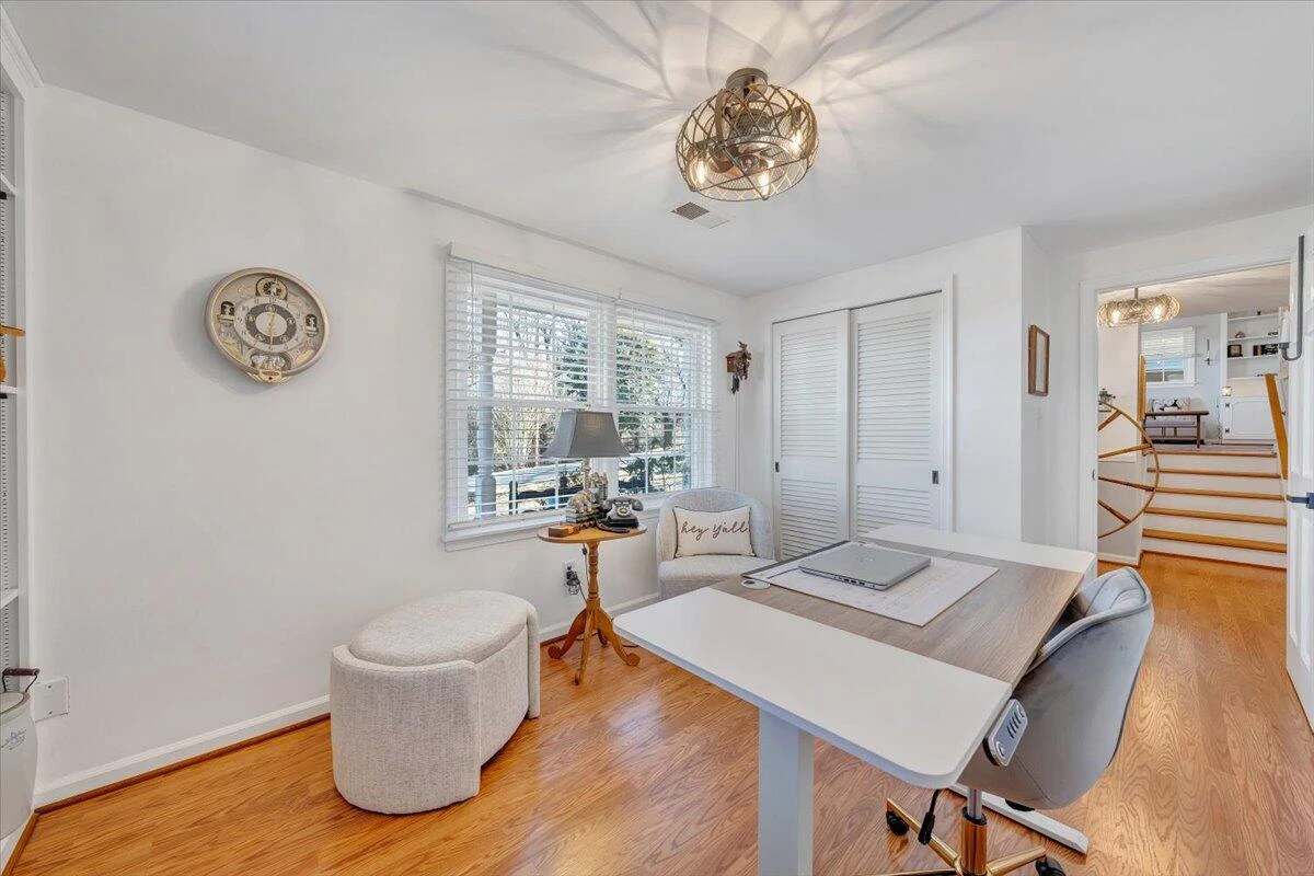 2831 Westclub DR - Photo 36
