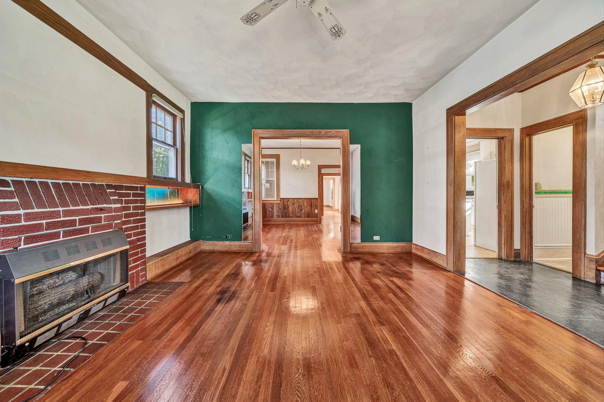 2315 Maiden LN SW - Photo 9