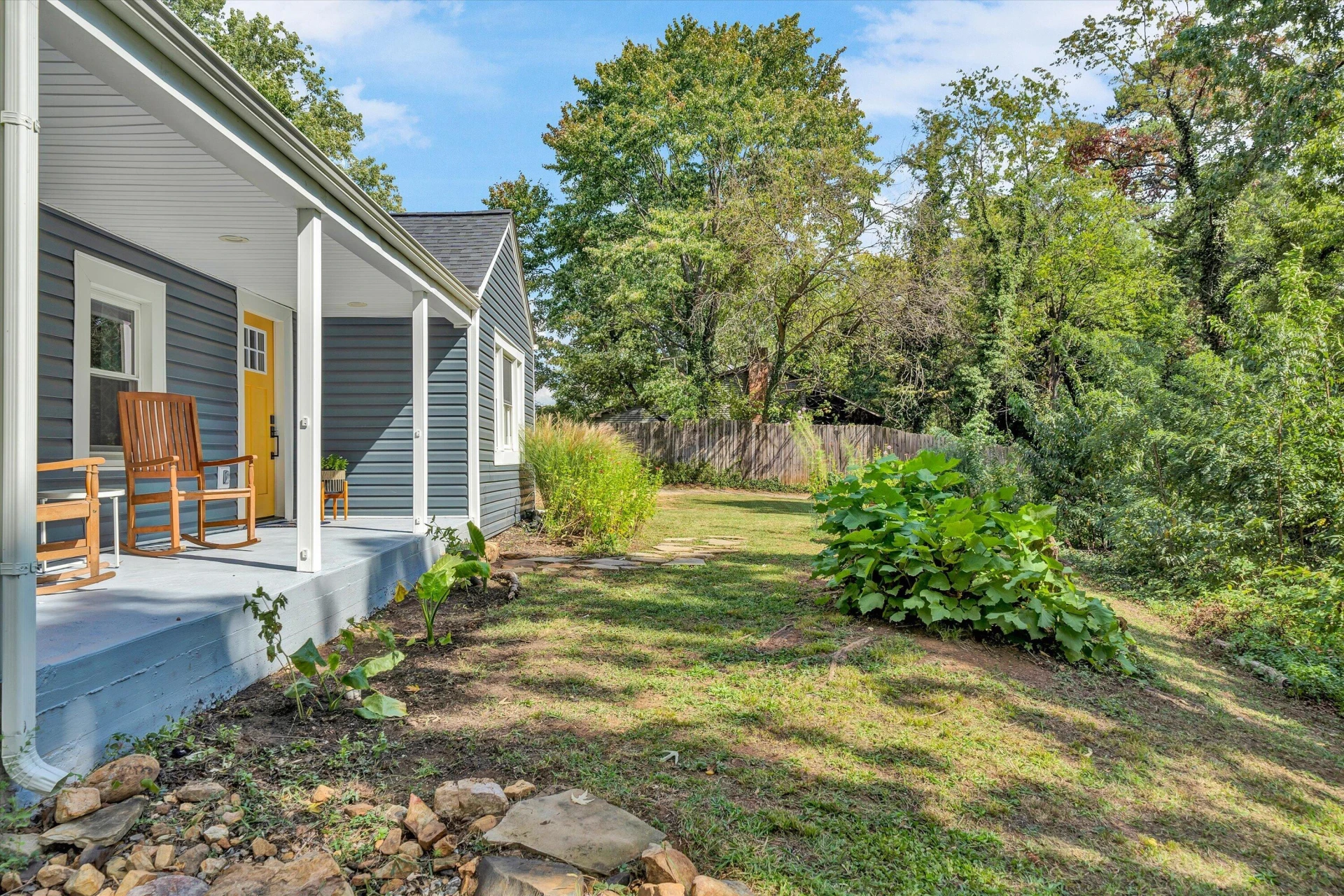 324 Jamie LN - Photo 4