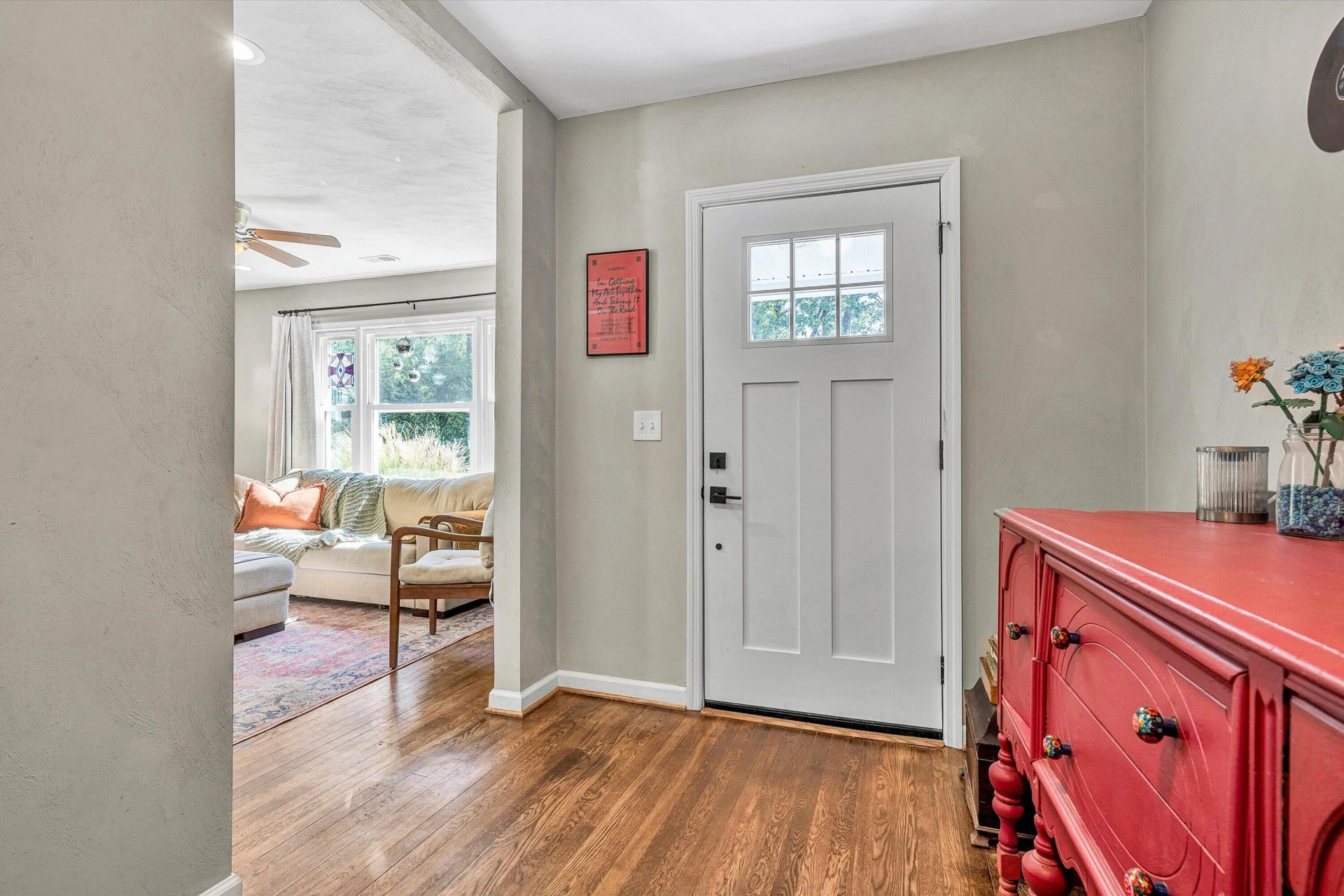 324 Jamie LN - Photo 9