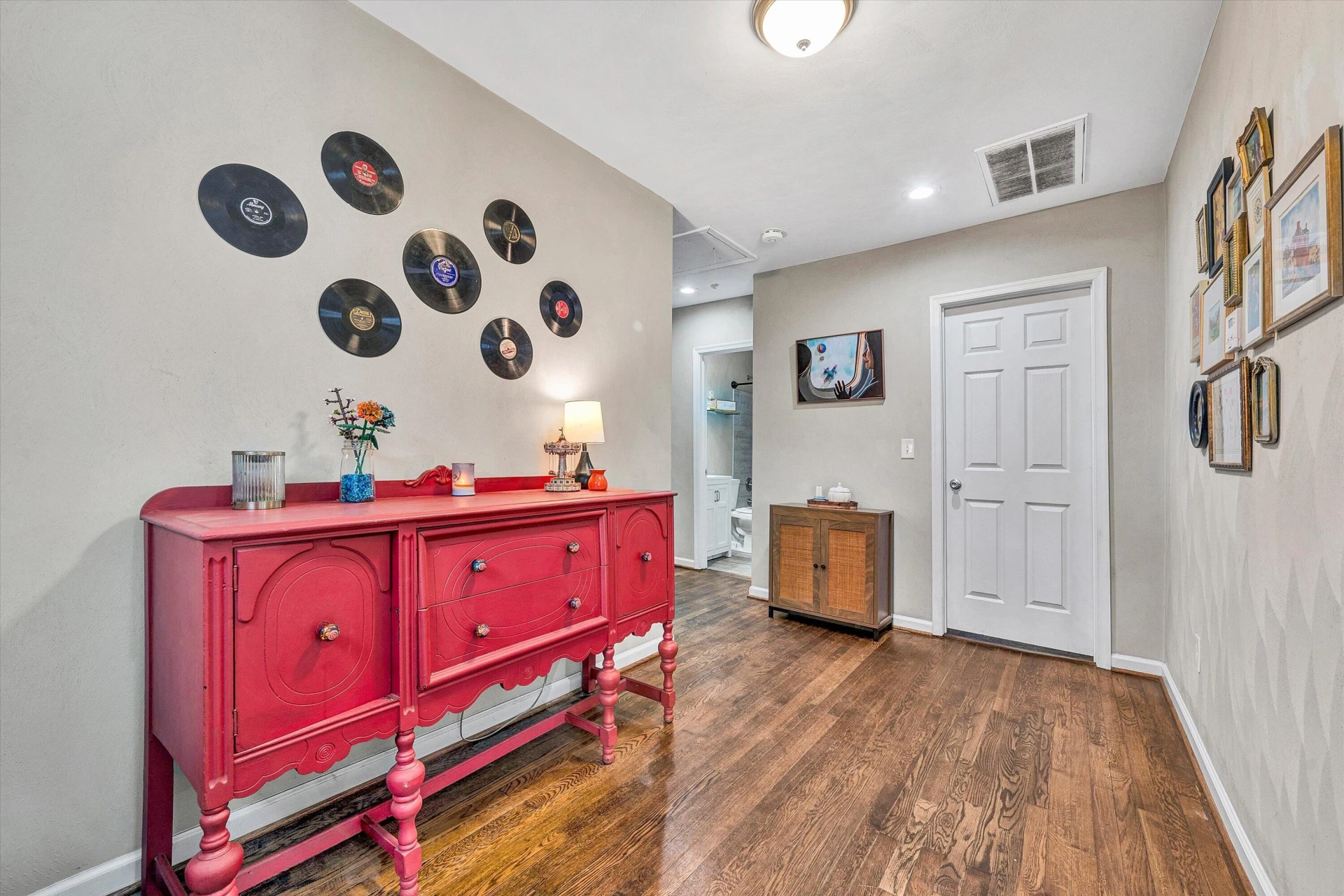 324 Jamie LN - Photo 10