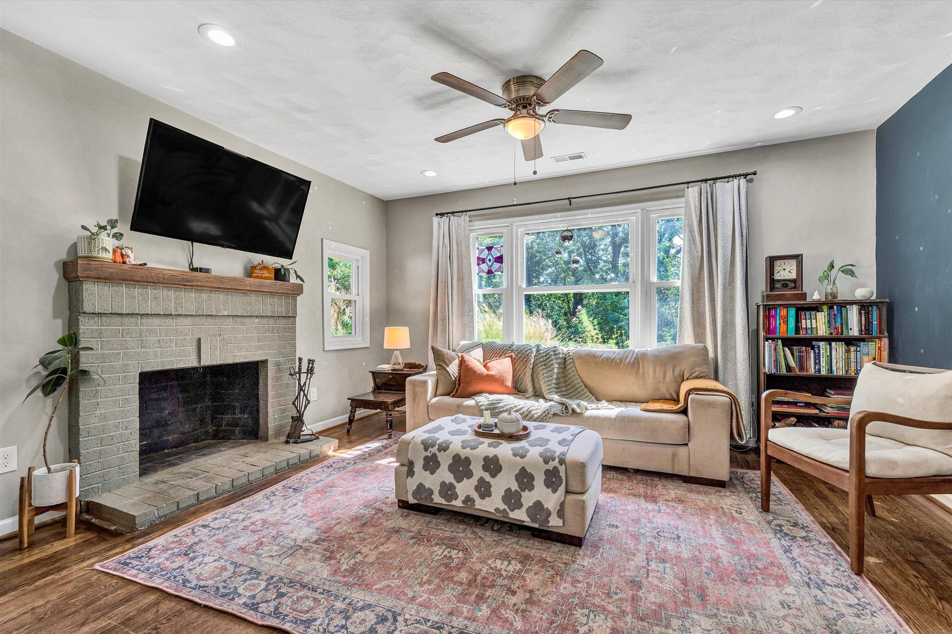 324 Jamie LN - Photo 12