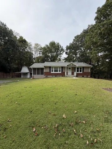 647 Fields AVE