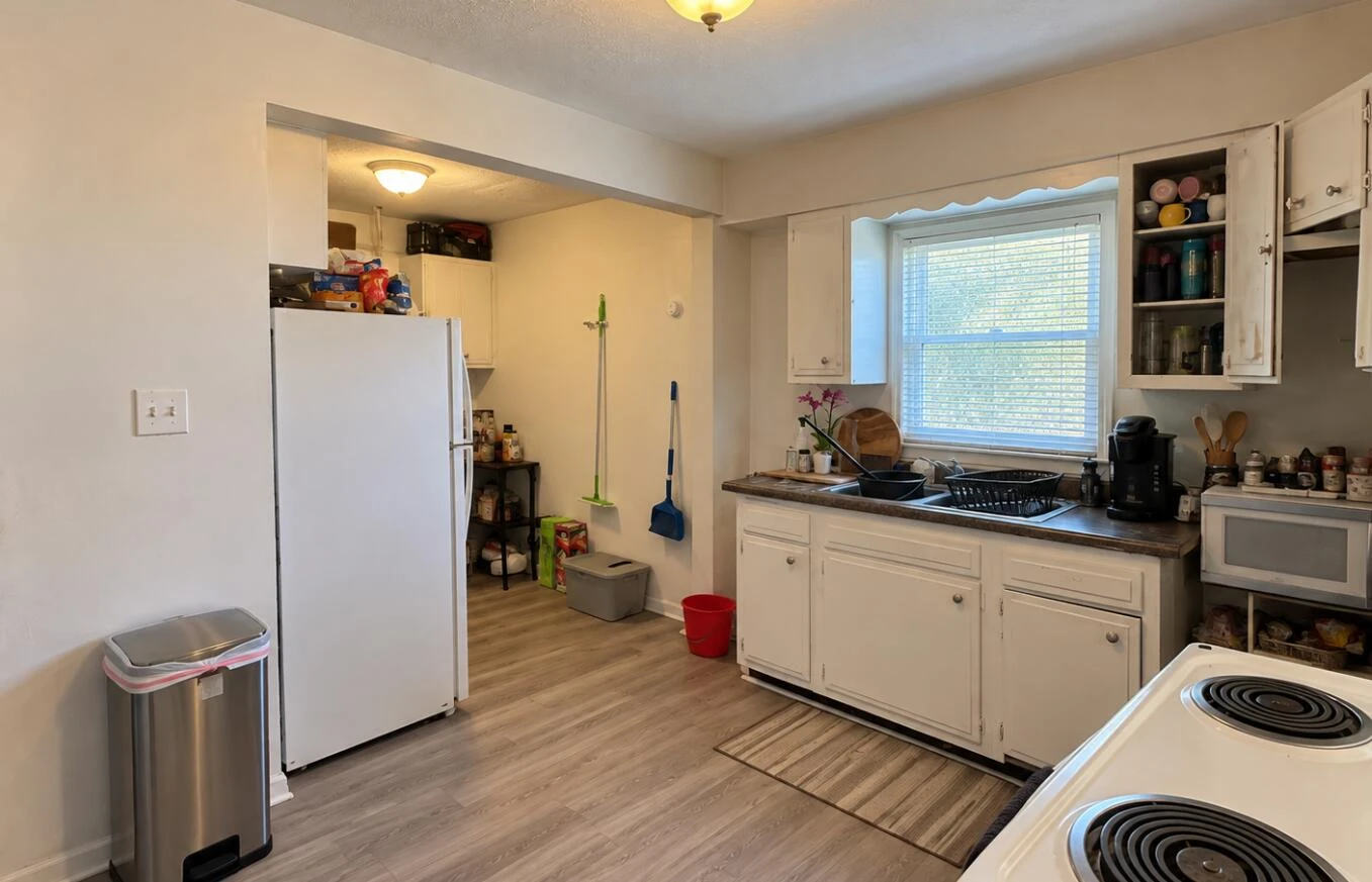 919 Forest Park BLVD NW - Photo 3