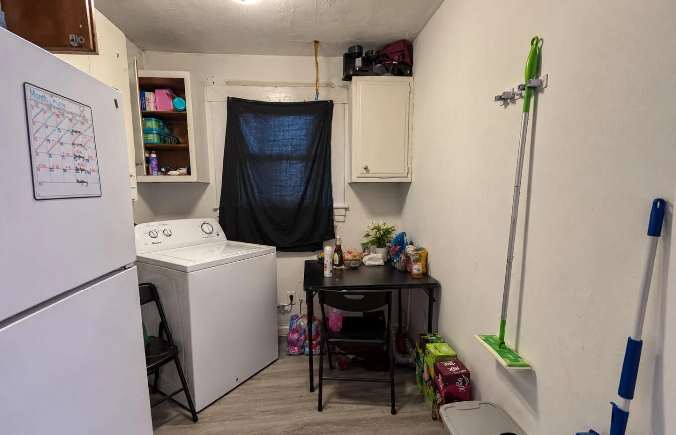 919 Forest Park BLVD NW - Photo 4