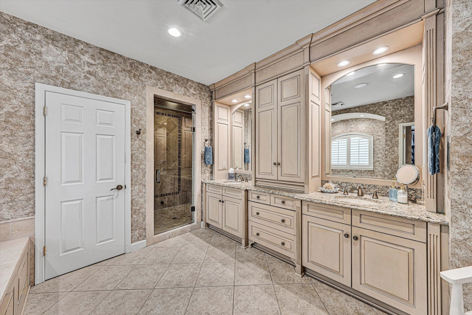 255 Upland Shores DR - Photo 32
