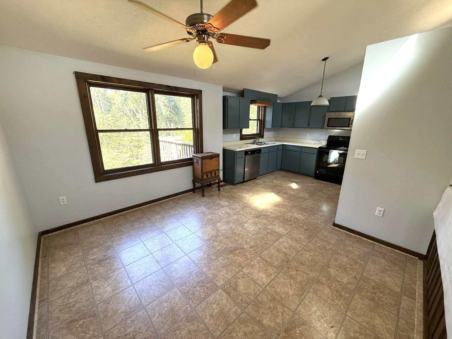 1100 Scott ST - Photo 16
