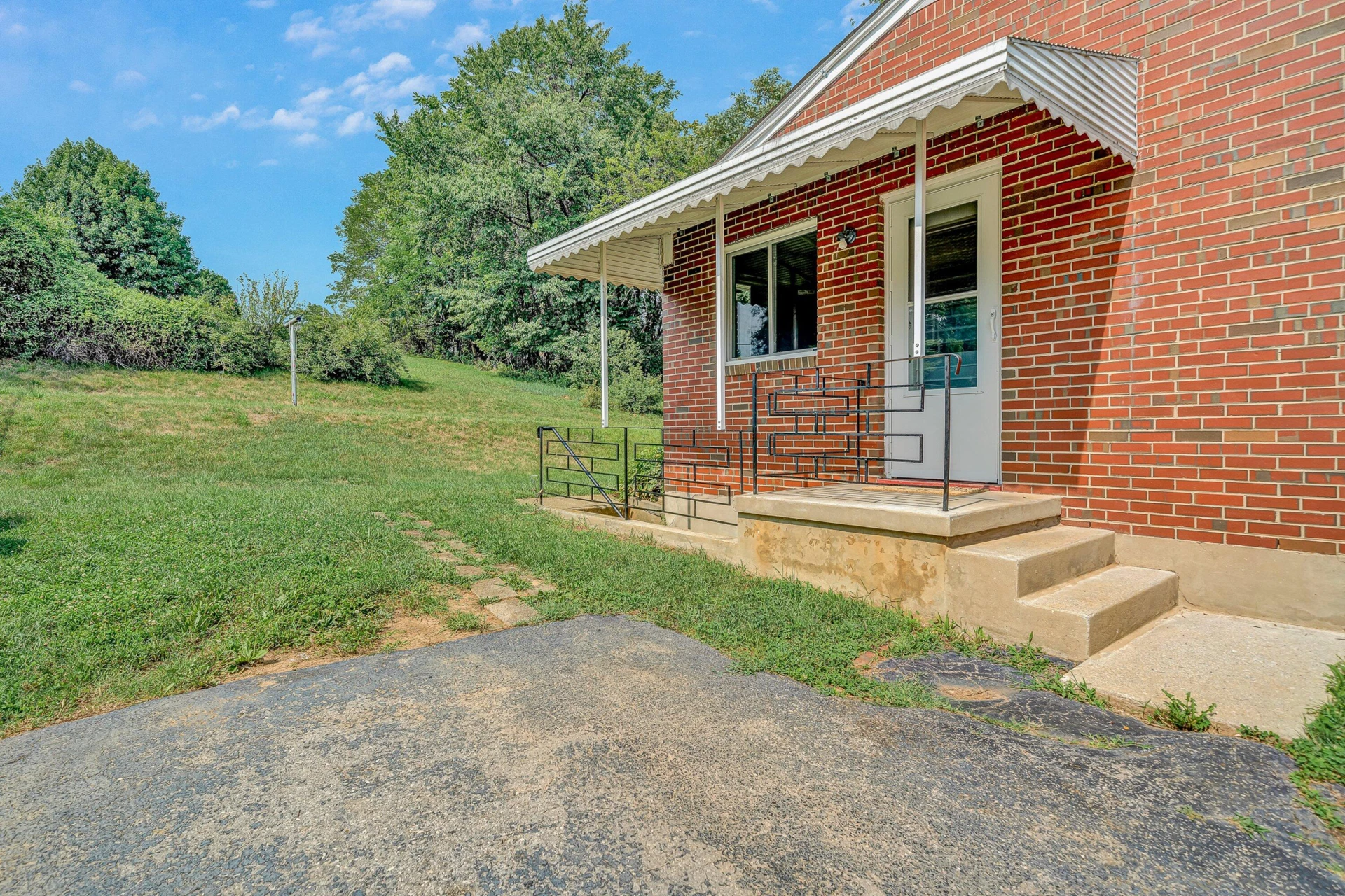 3651 Troutland AVE NW - Photo 6
