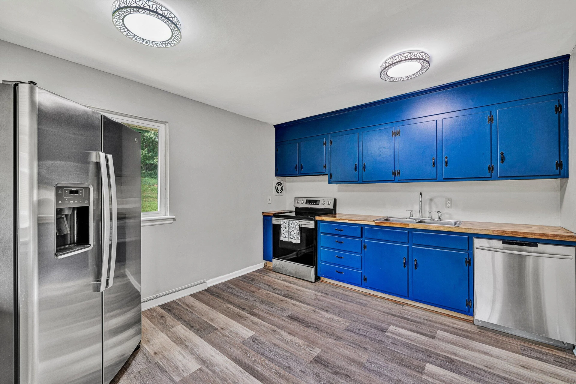 3651 Troutland AVE NW - Photo 11