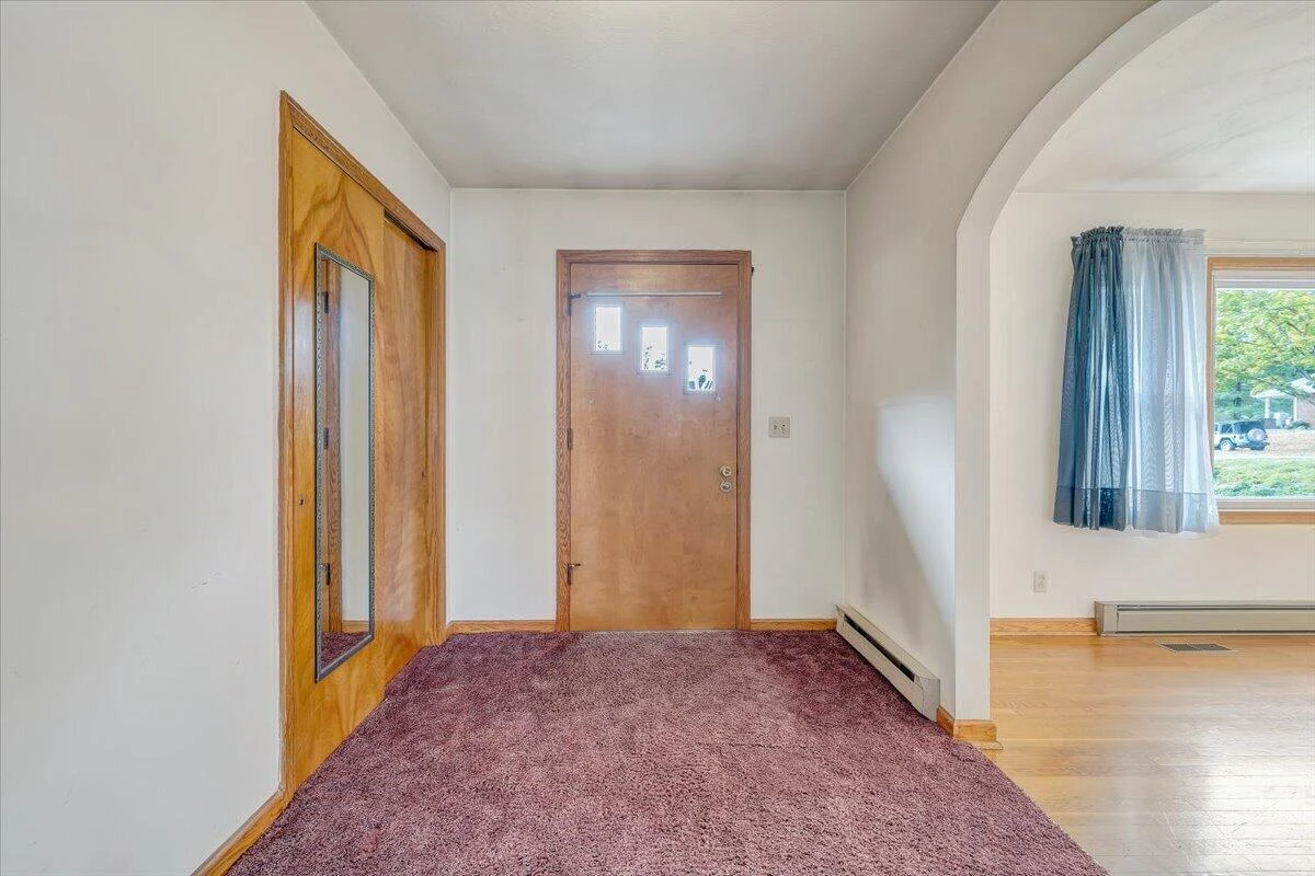 61 Caldwell ST - Photo 2