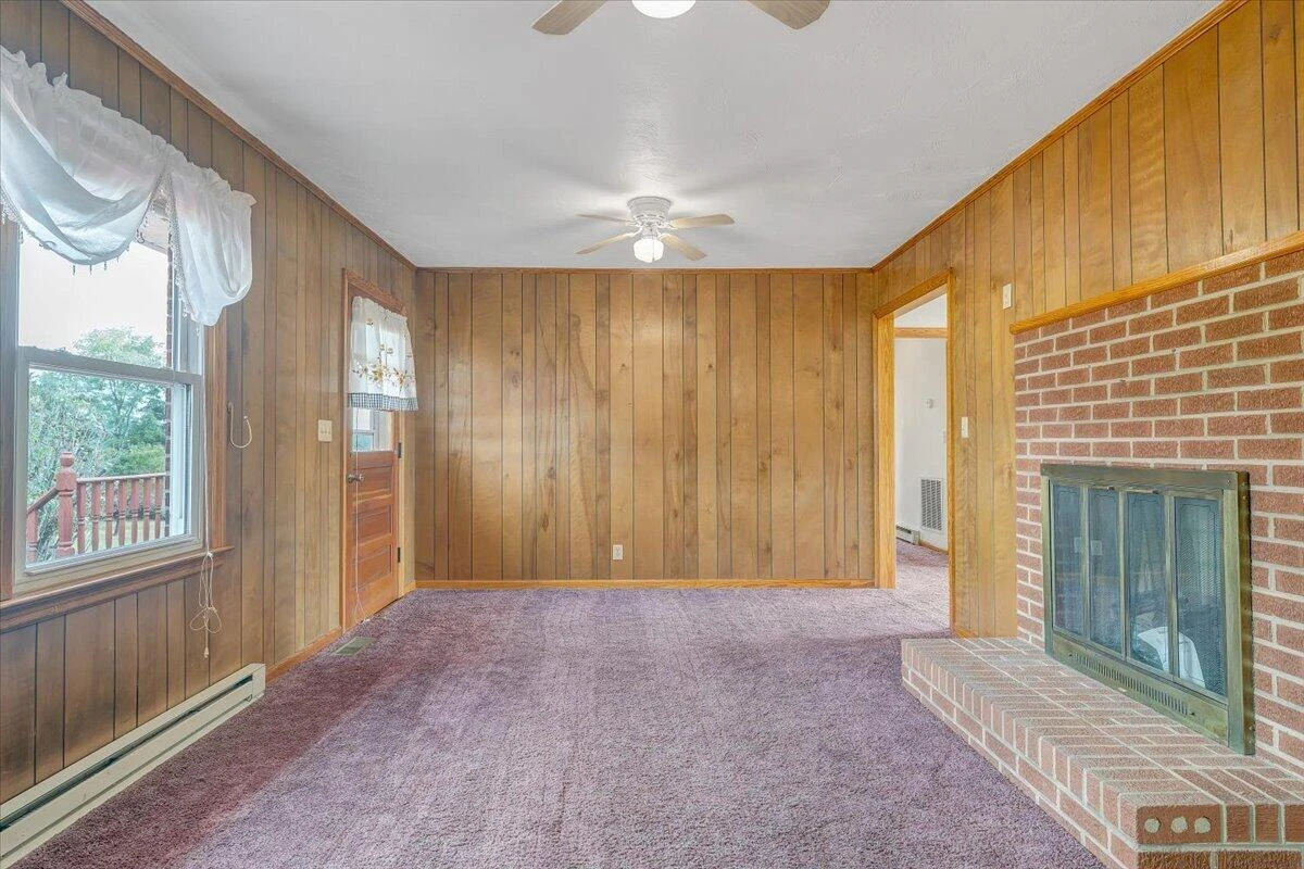 61 Caldwell ST - Photo 11