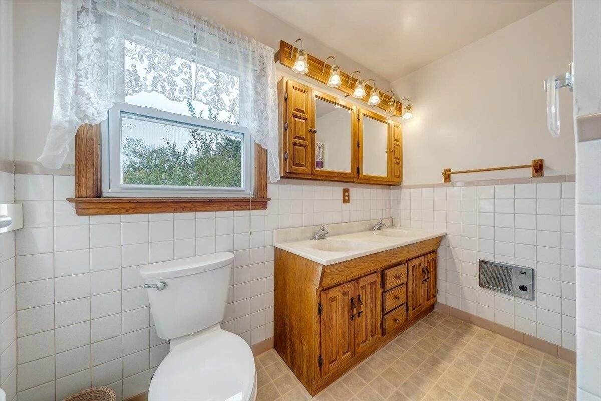 61 Caldwell ST - Photo 18