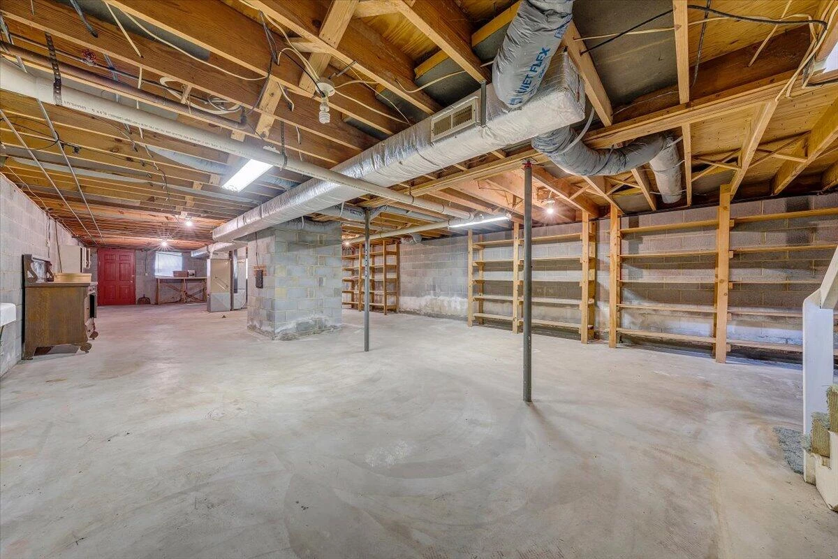 61 Caldwell ST - Photo 21