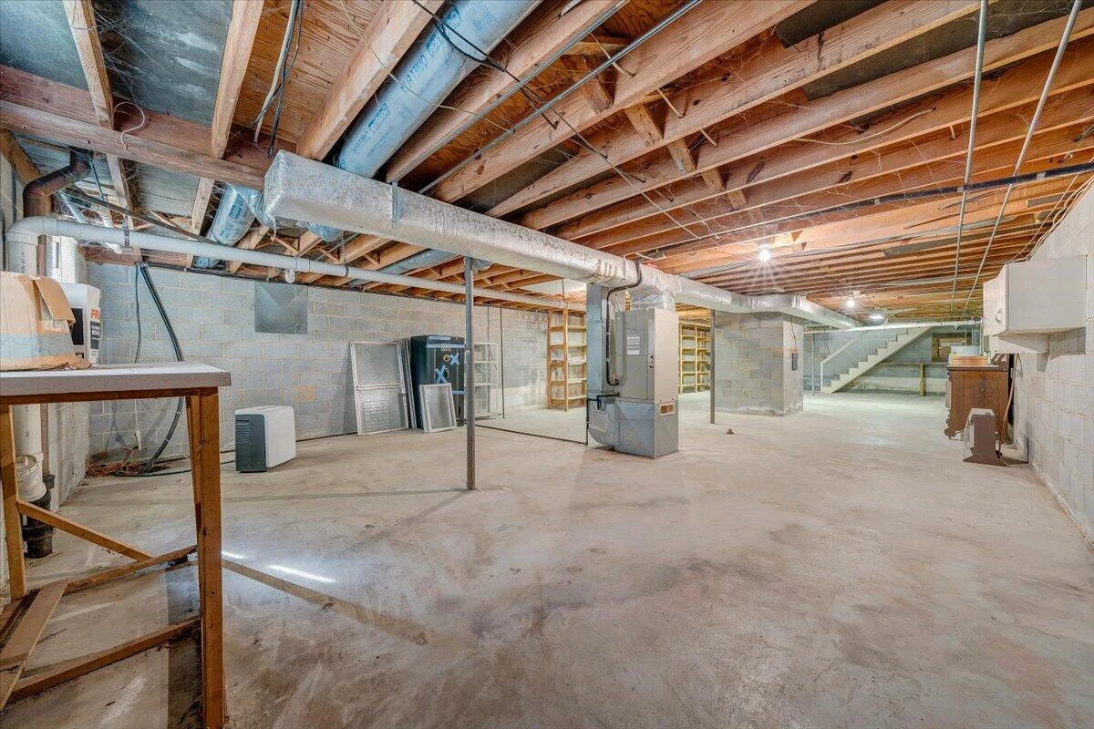 61 Caldwell ST - Photo 22