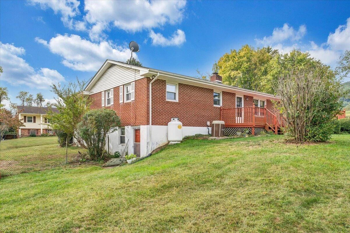 61 Caldwell ST - Photo 30