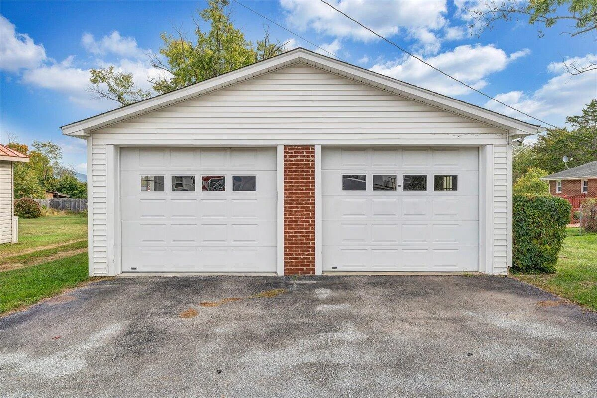 61 Caldwell ST - Photo 35