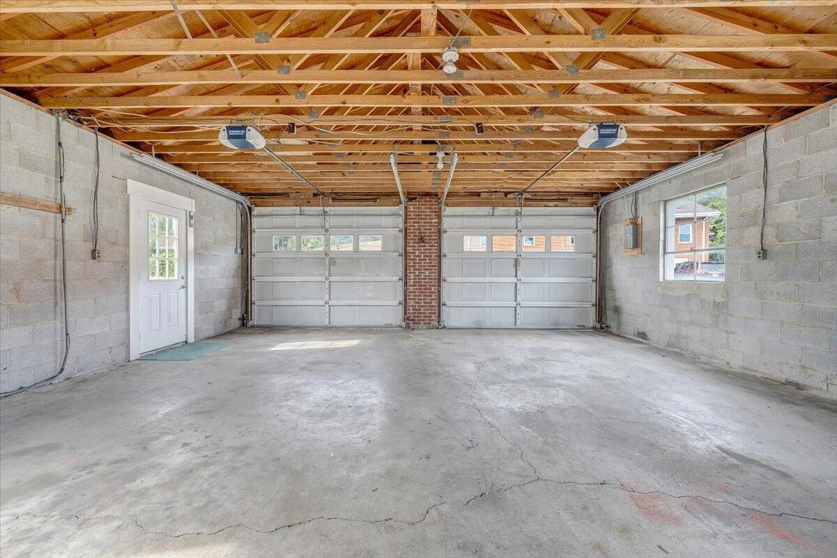 61 Caldwell ST - Photo 37