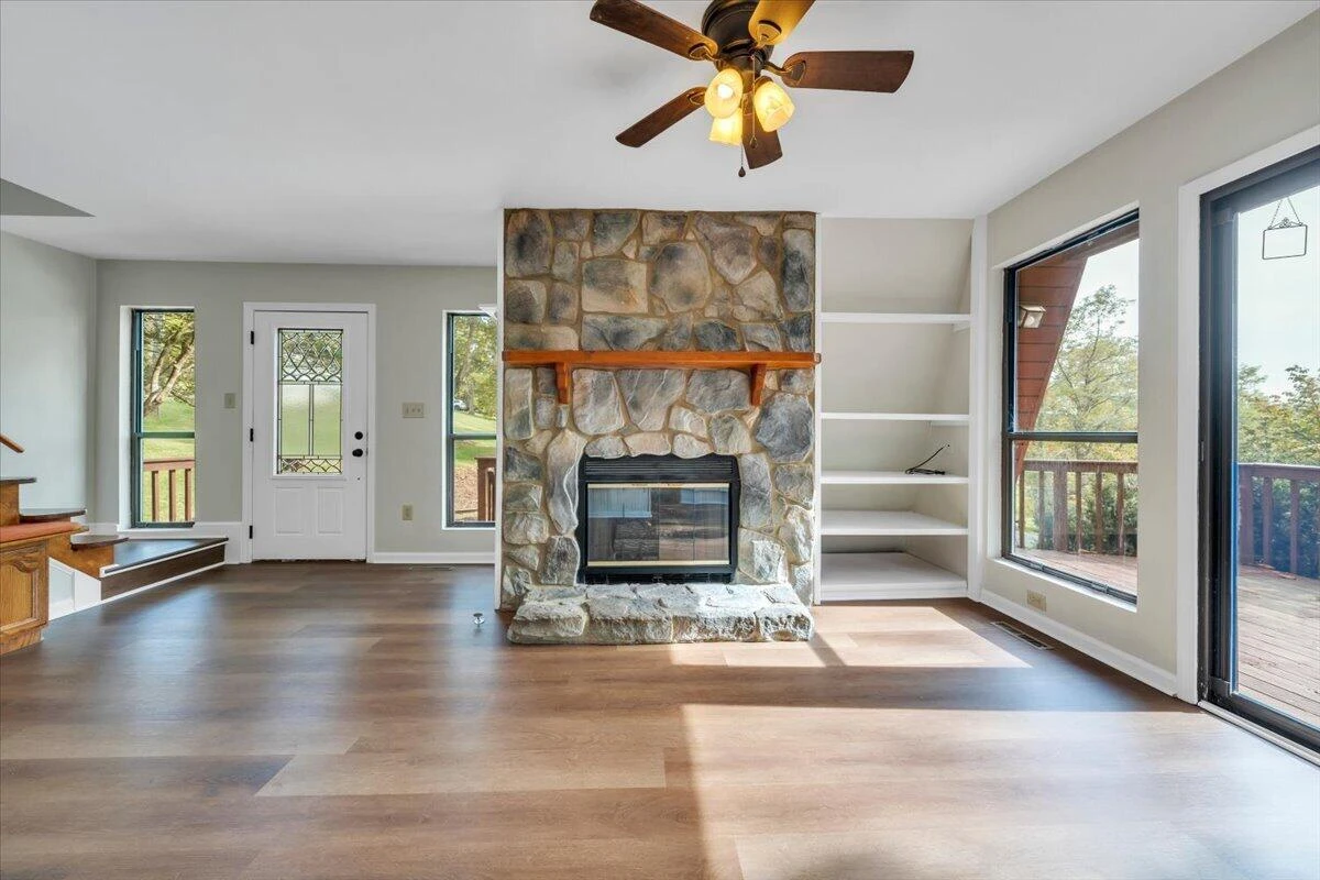 9476 Airpoint DR - Photo 11
