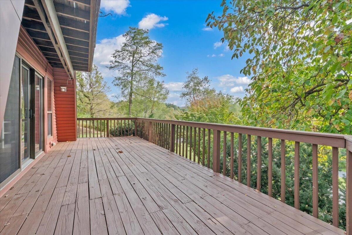9476 Airpoint DR - Photo 12