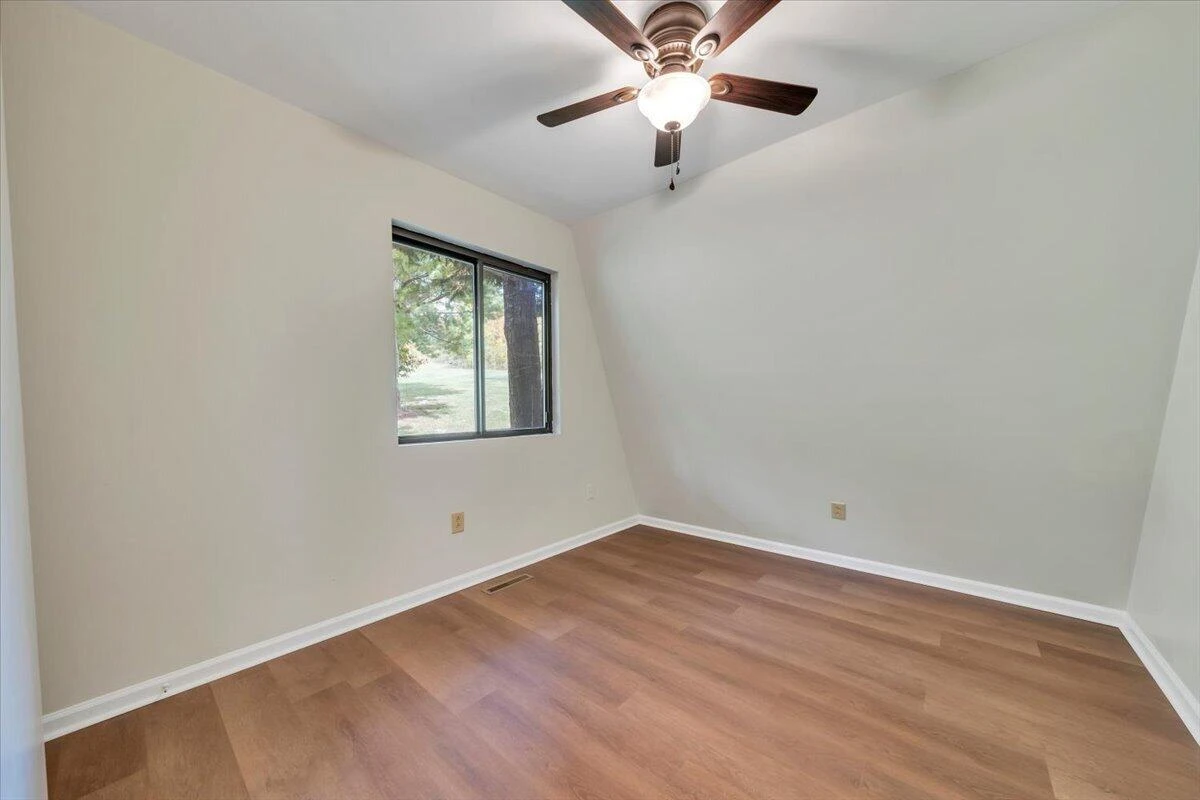 9476 Airpoint DR - Photo 22