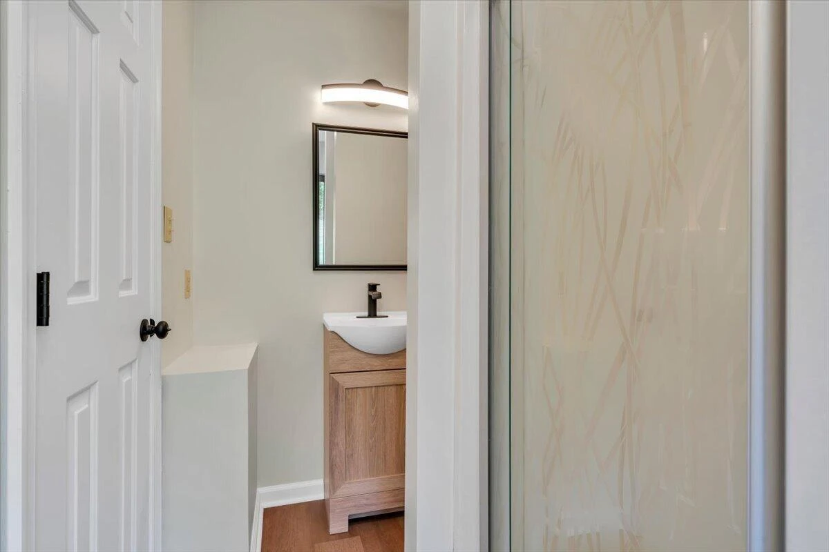 9476 Airpoint DR - Photo 23