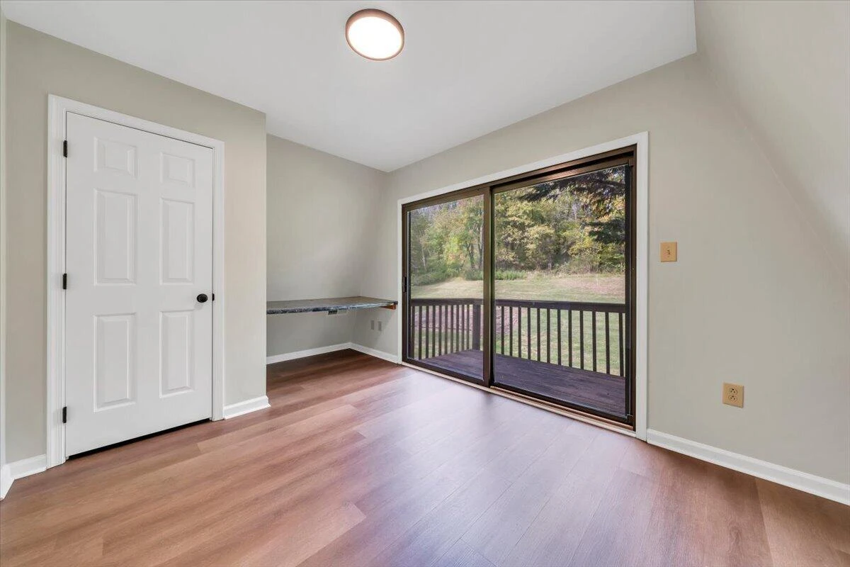 9476 Airpoint DR - Photo 30