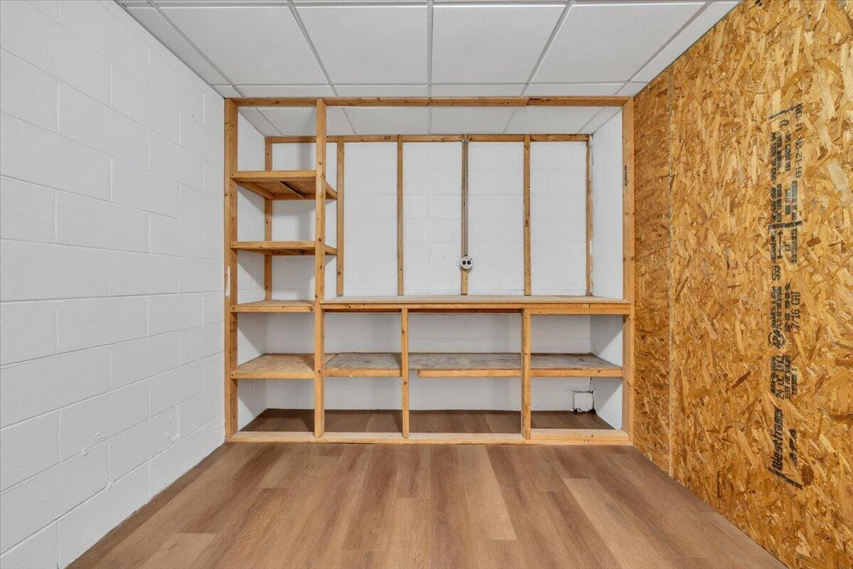 9476 Airpoint DR - Photo 42