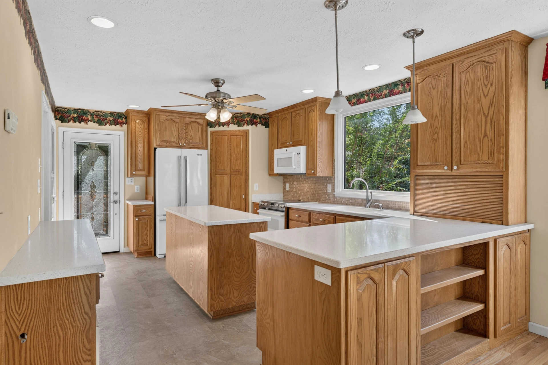 1085 Carters Island RD - Photo 3