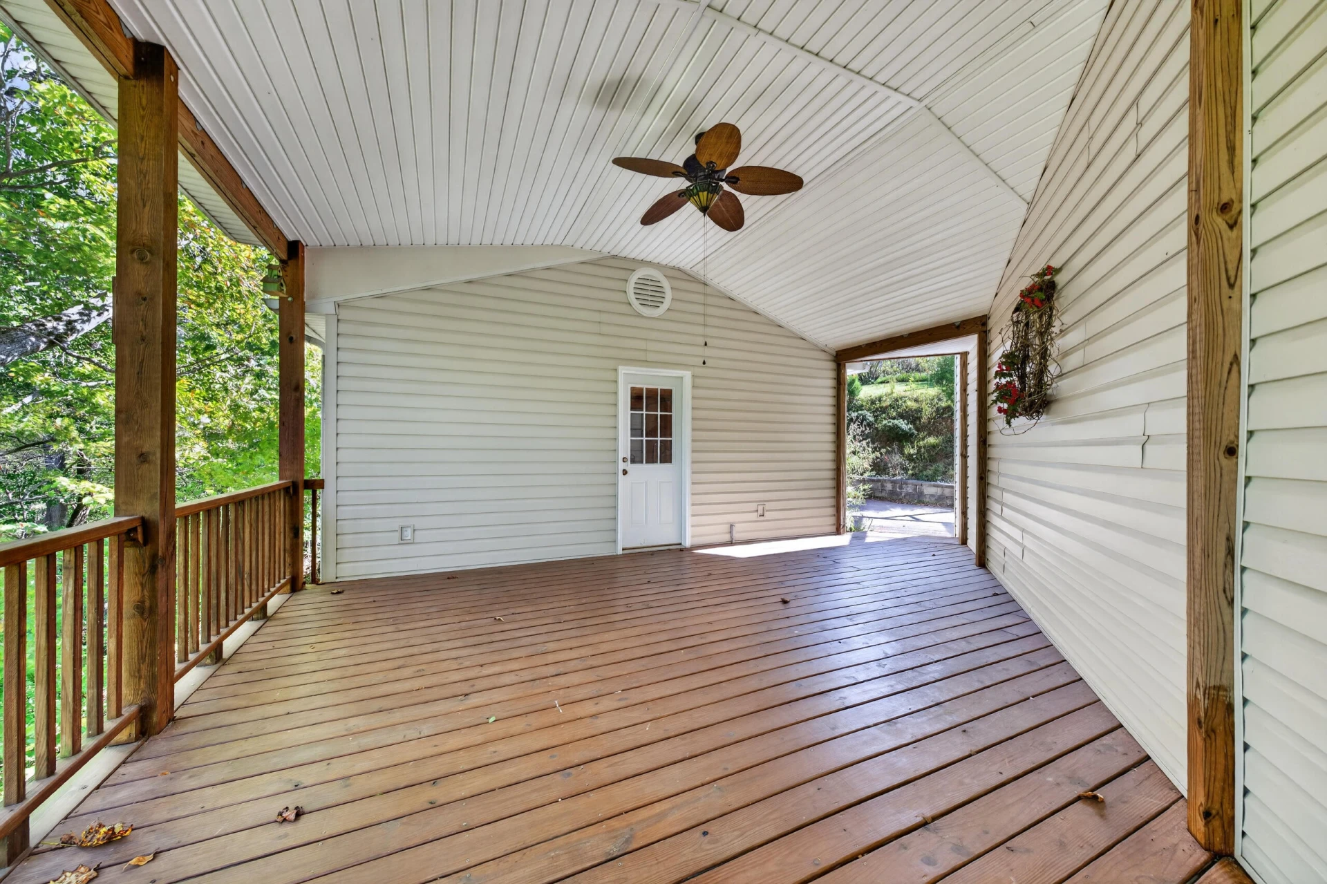 1085 Carters Island RD - Photo 5