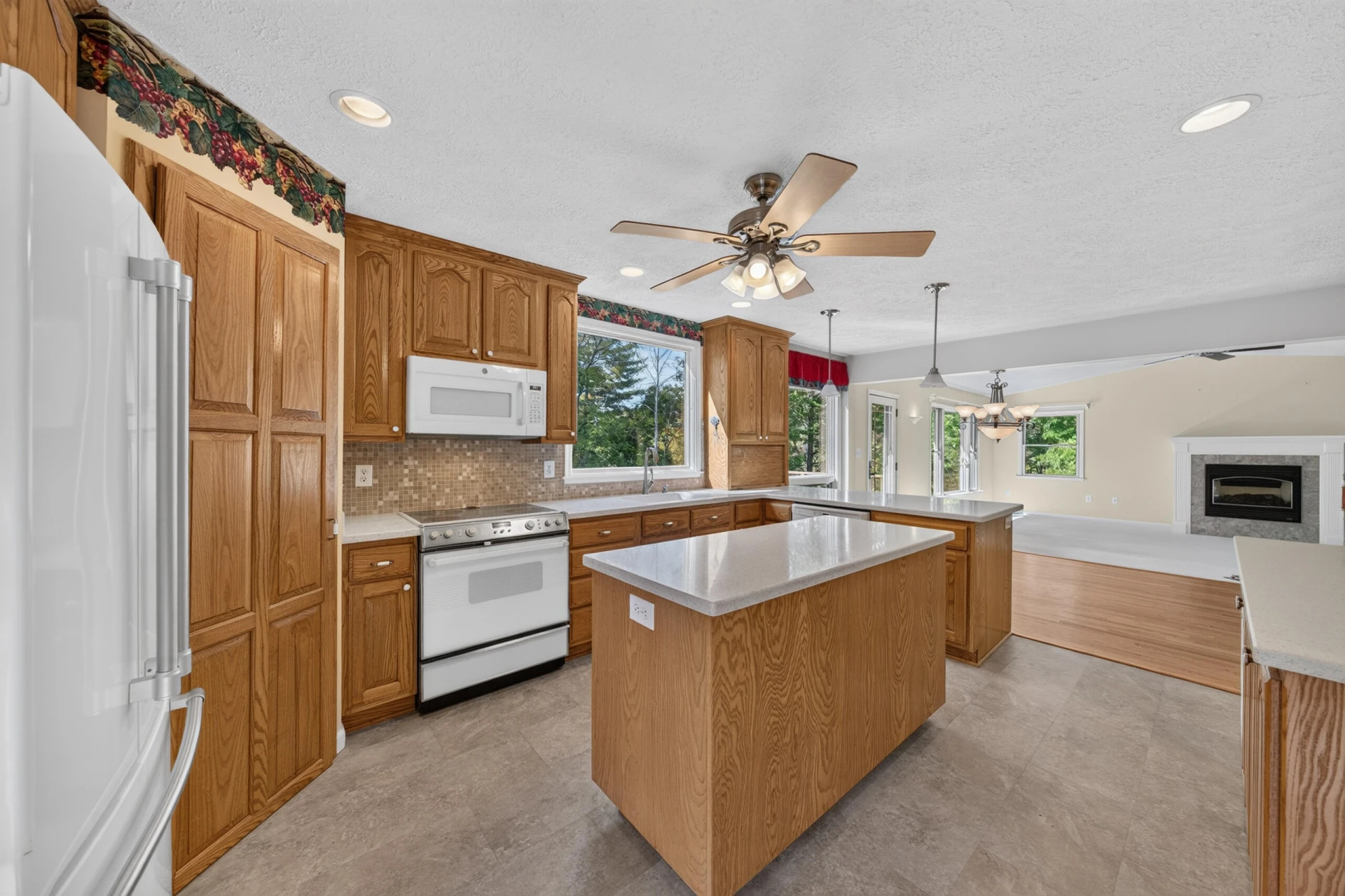 1085 Carters Island RD - Photo 9