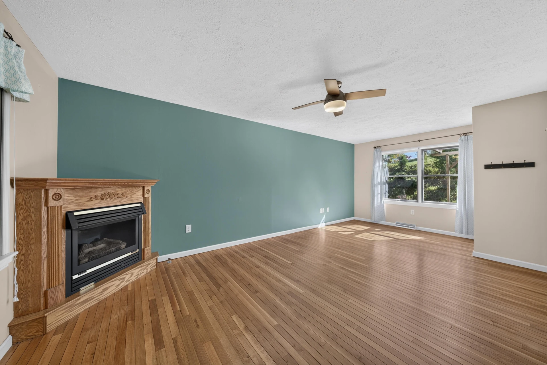 1085 Carters Island RD - Photo 15