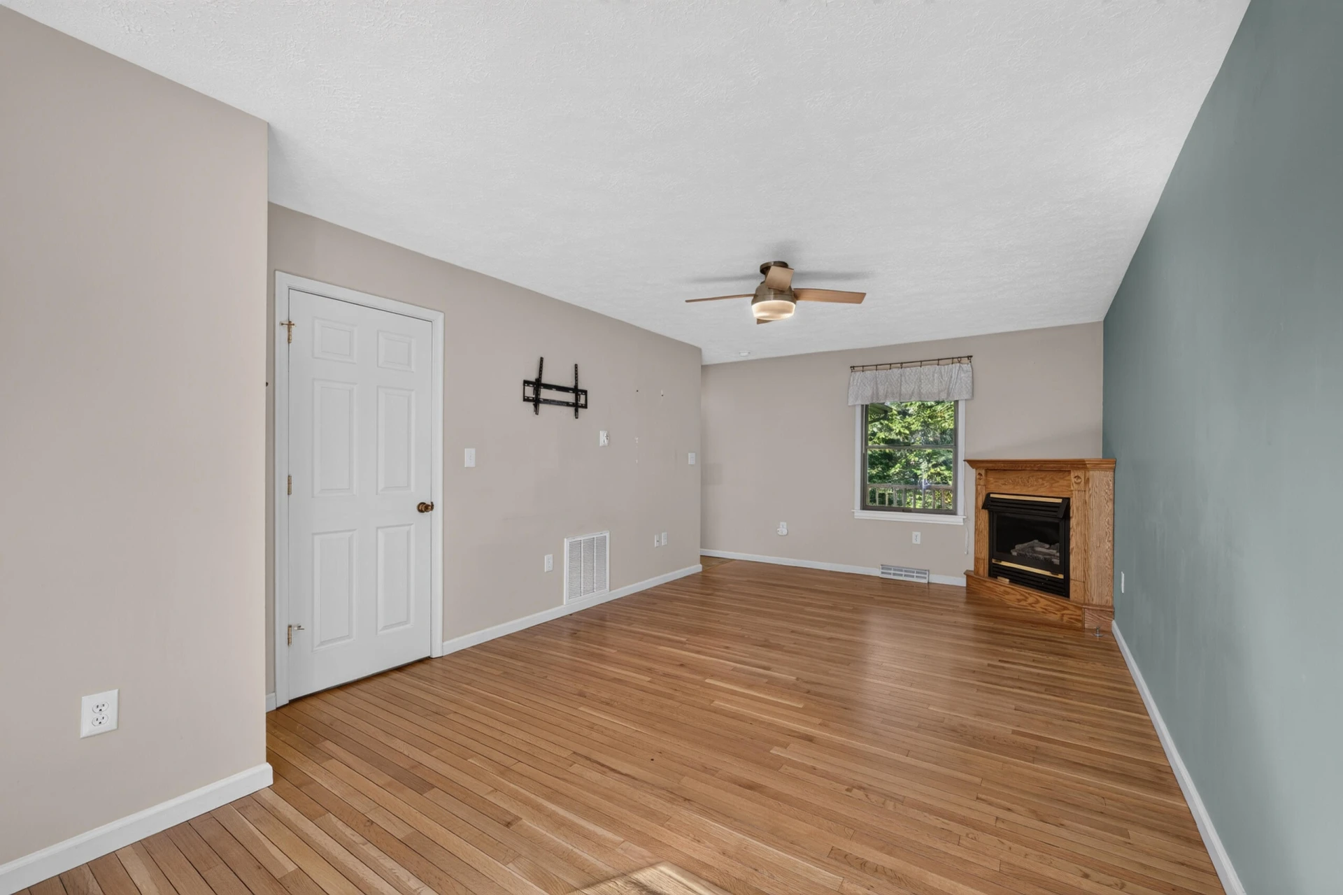 1085 Carters Island RD - Photo 16