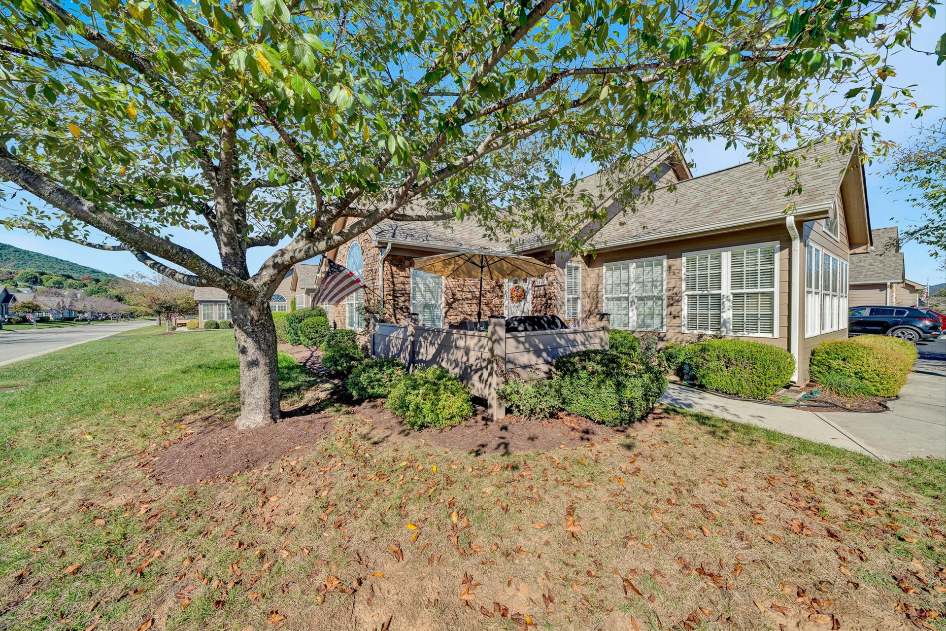 5417 Orchard Villas CIR #5417 - Photo 2