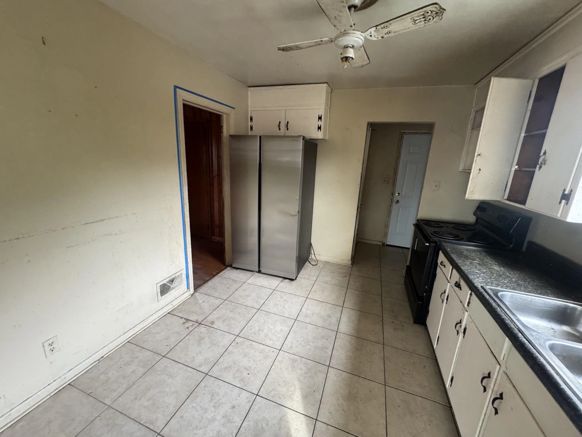 1514 Golfside AVE NW - Photo 2