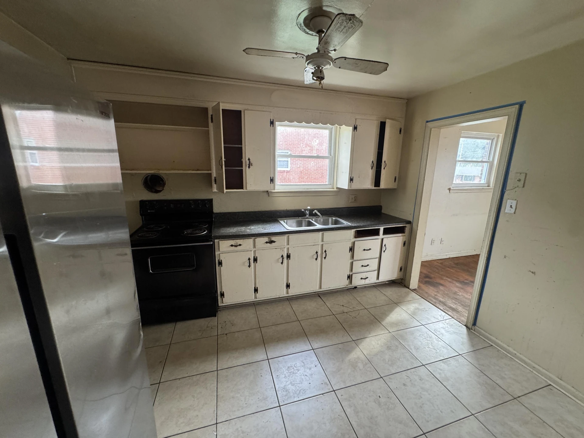 1514 Golfside AVE NW - Photo 3