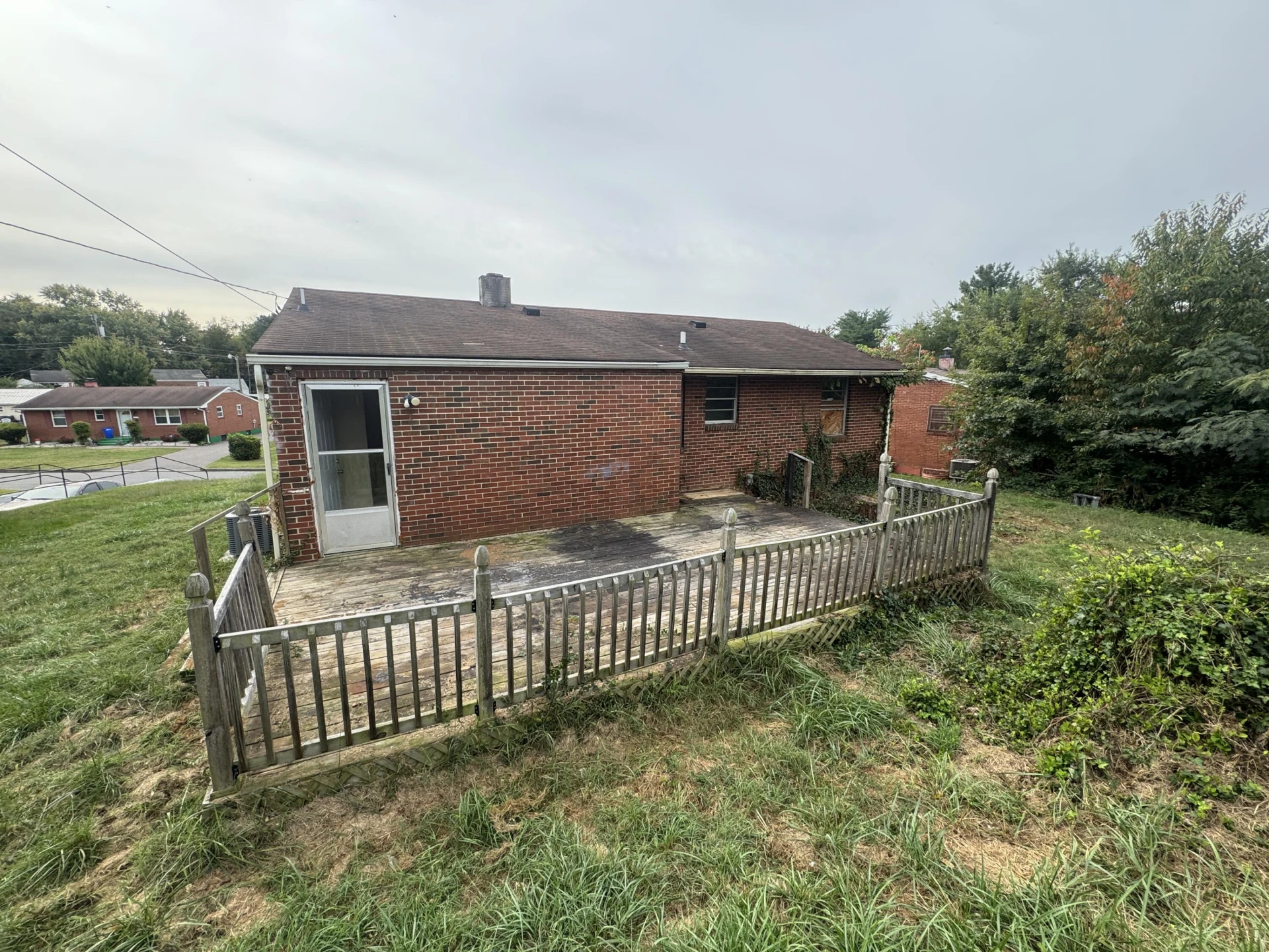 1514 Golfside AVE NW - Photo 8