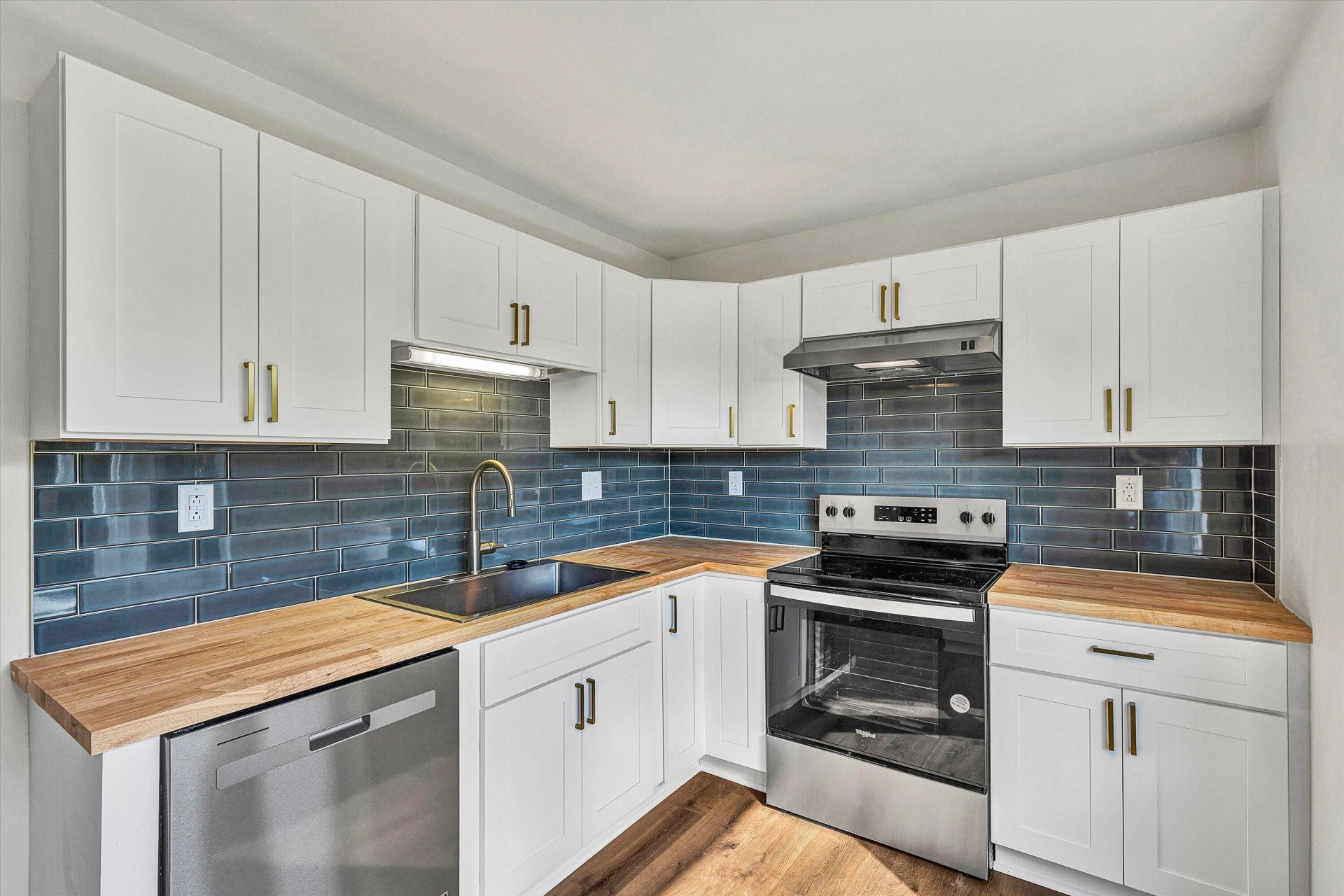 4625 Roxbury LN - Photo 8