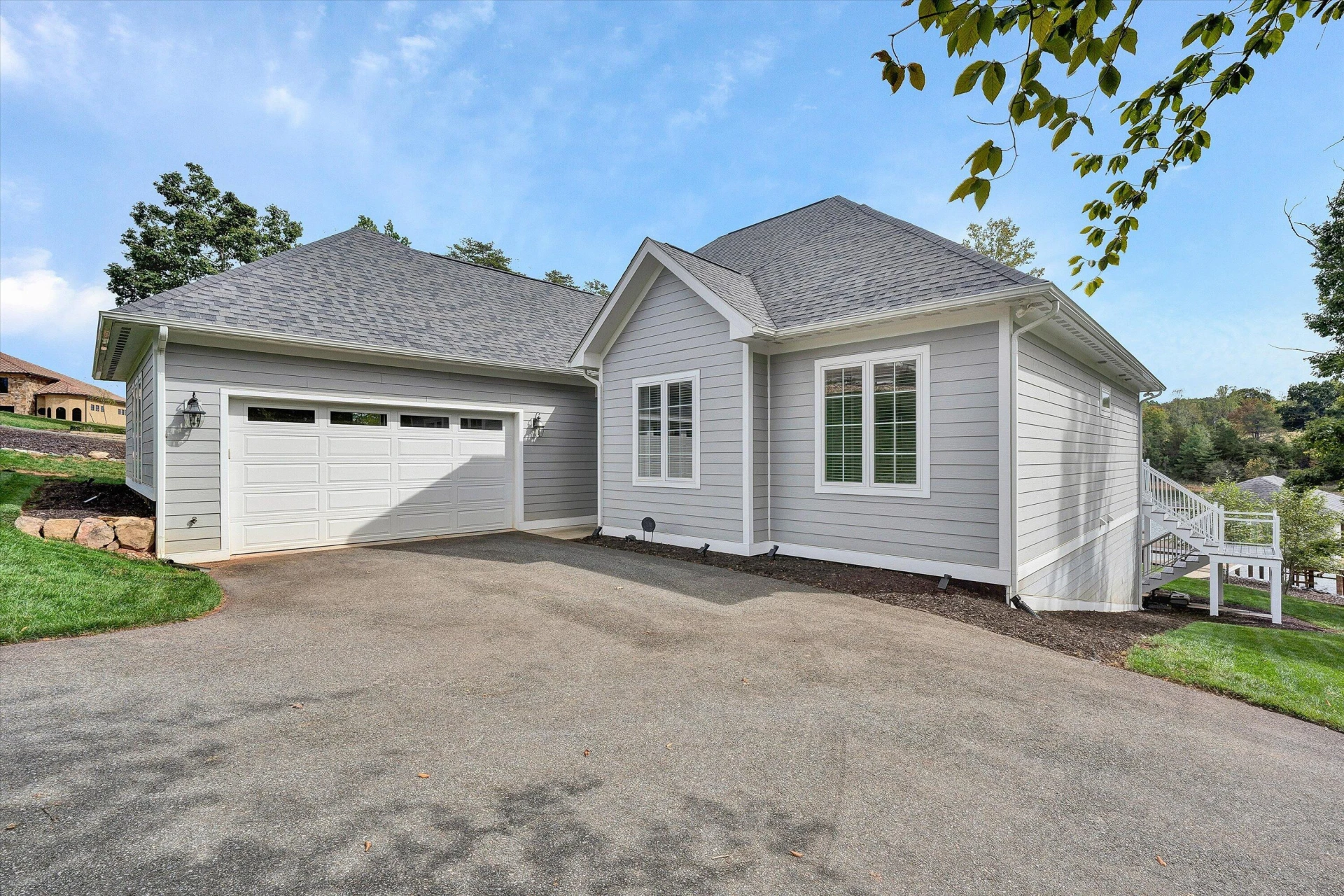 324 Blue Heron RD - Photo 3