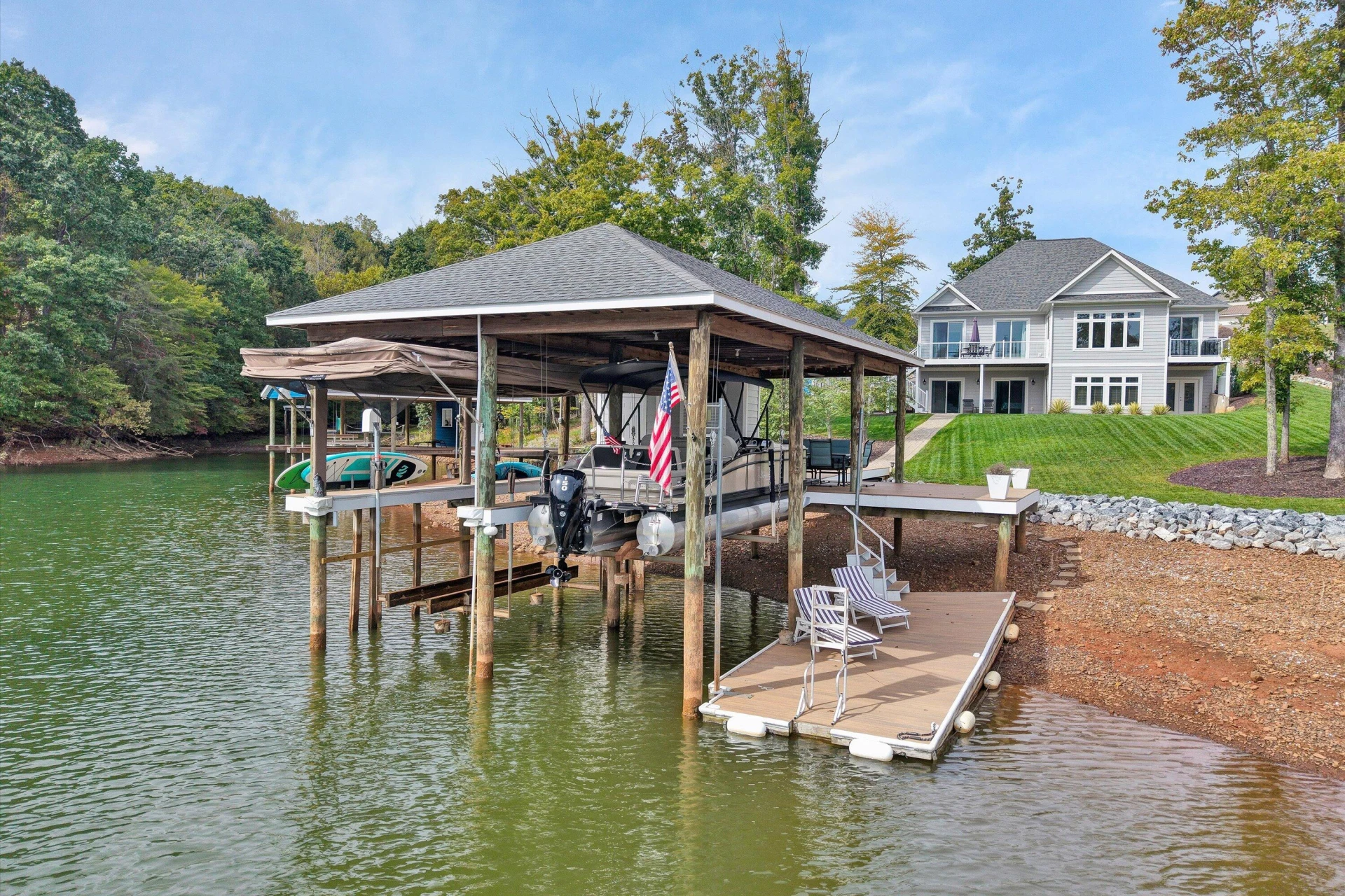 324 Blue Heron RD - Photo 4