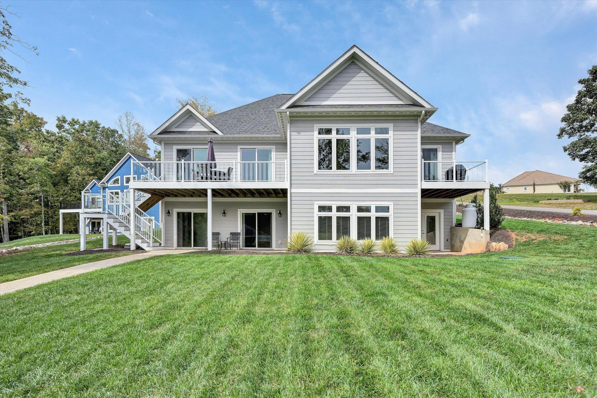 324 Blue Heron RD - Photo 5