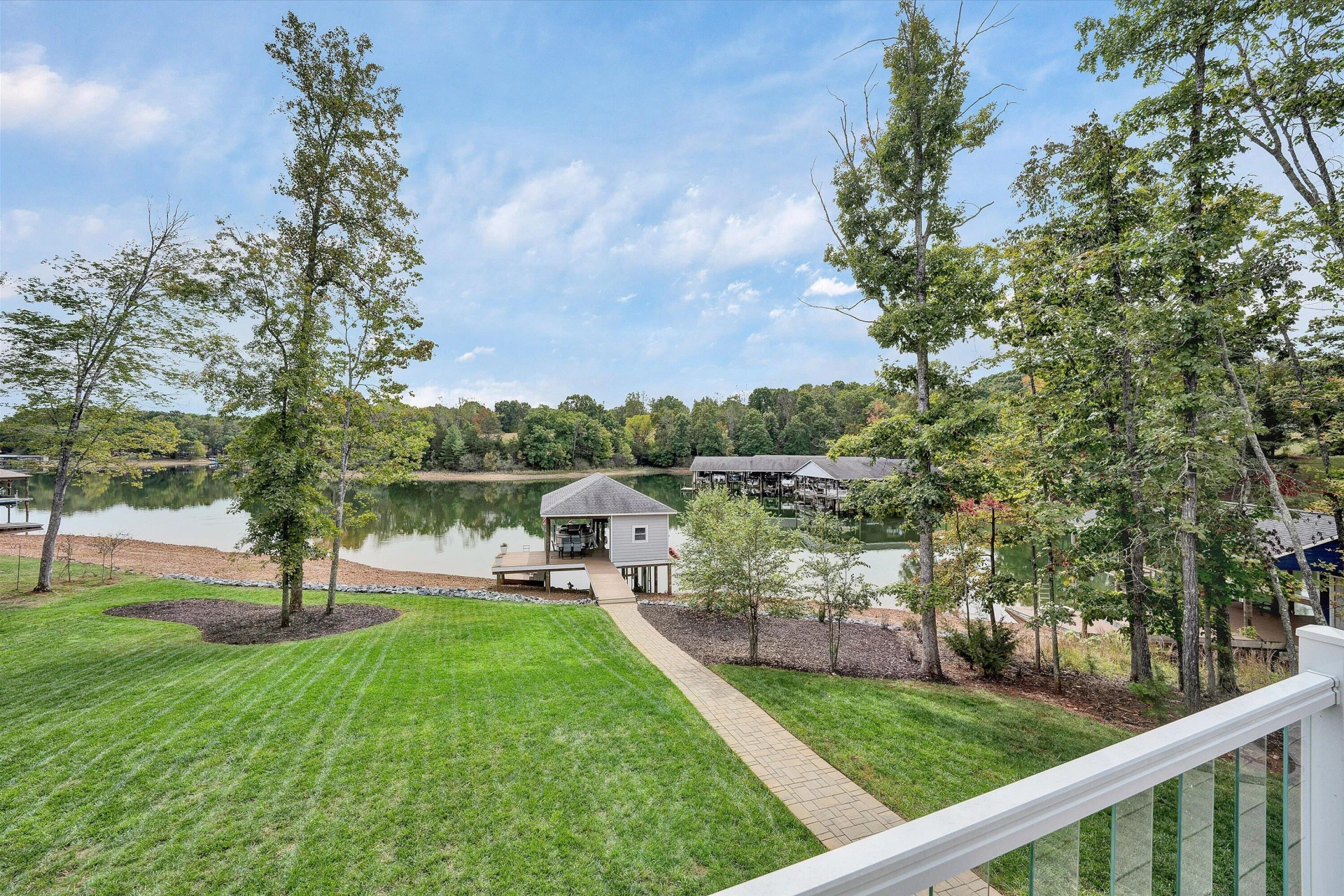 324 Blue Heron RD - Photo 24