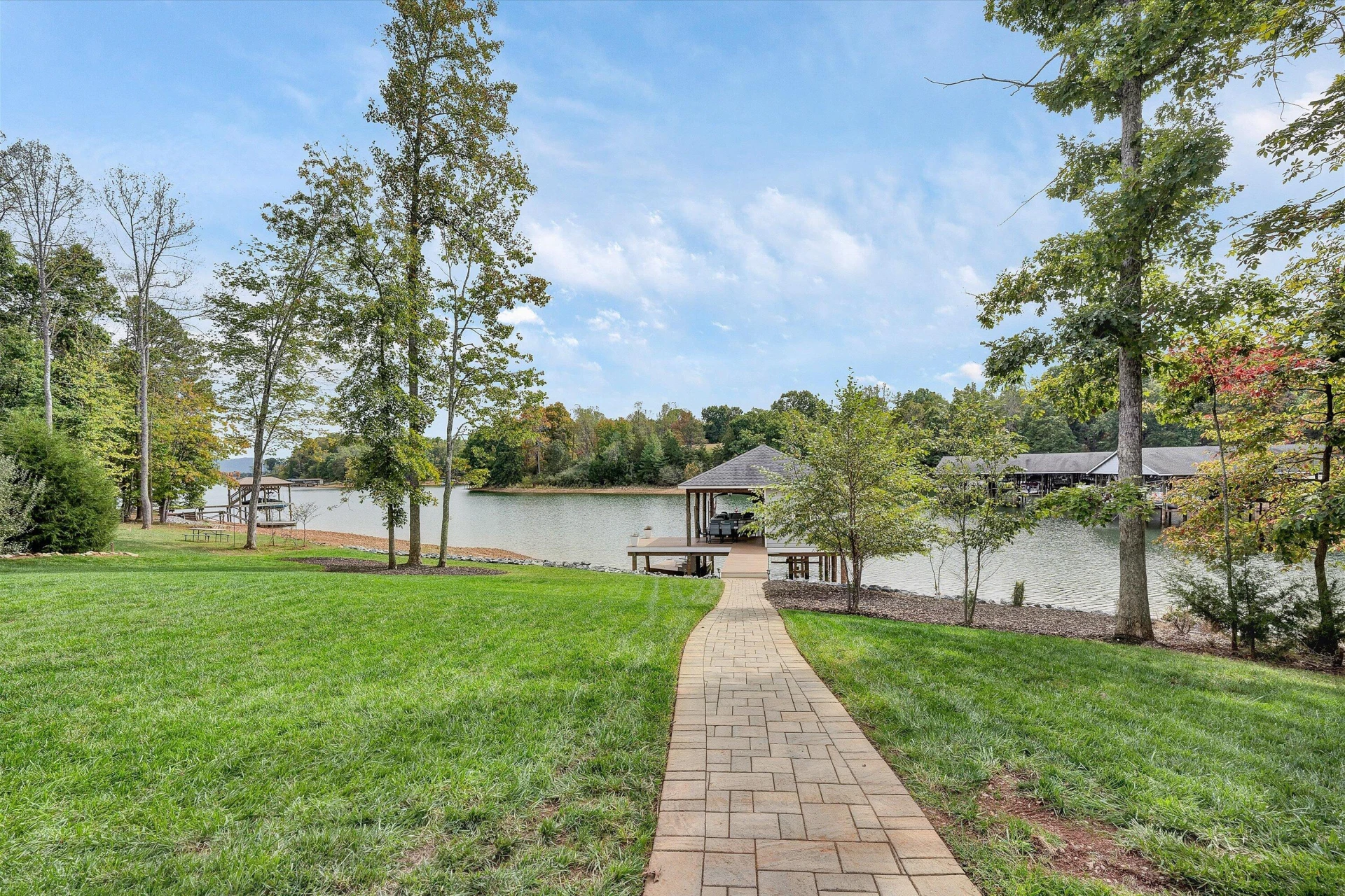 324 Blue Heron RD - Photo 56