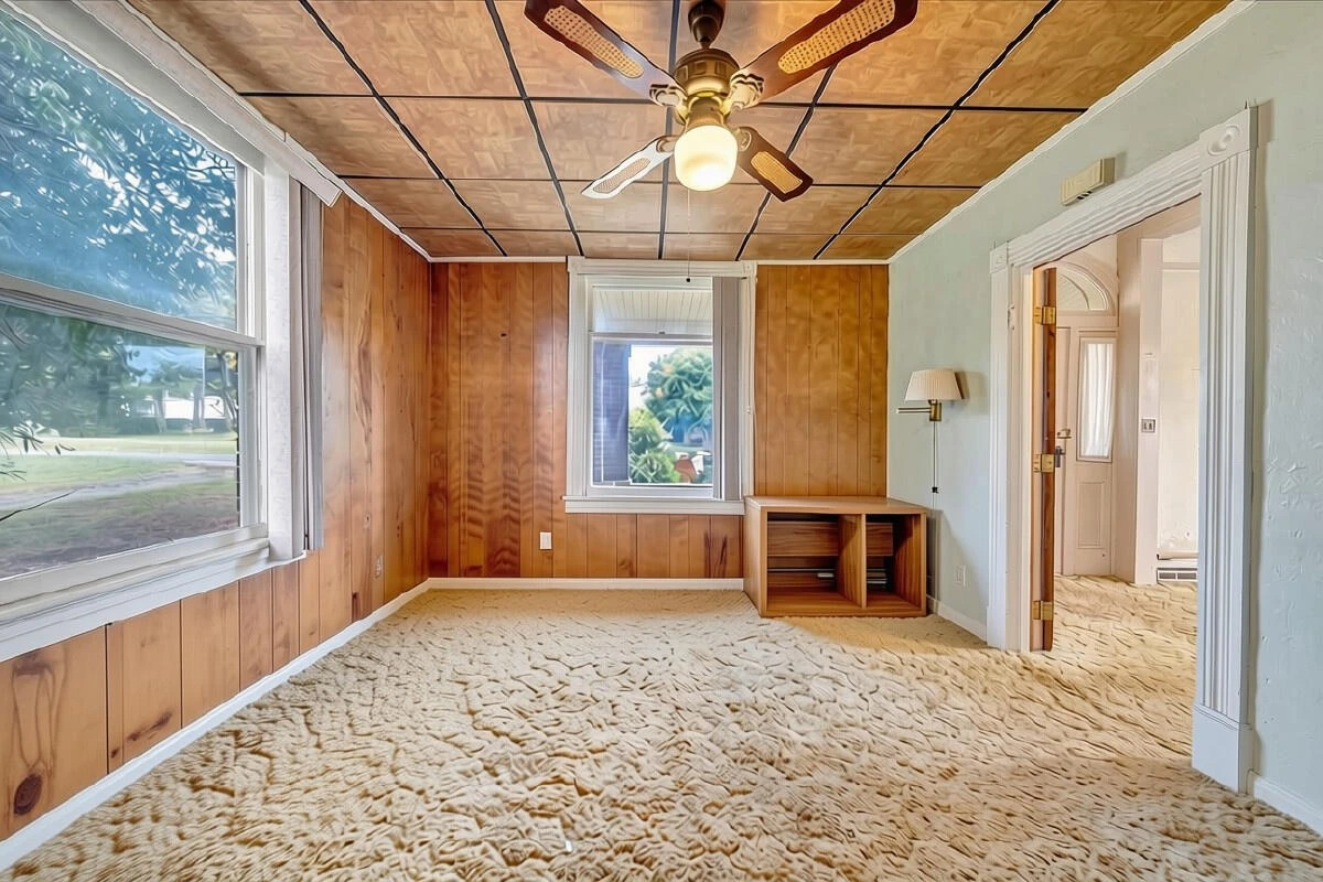 703 Henry ST - Photo 10