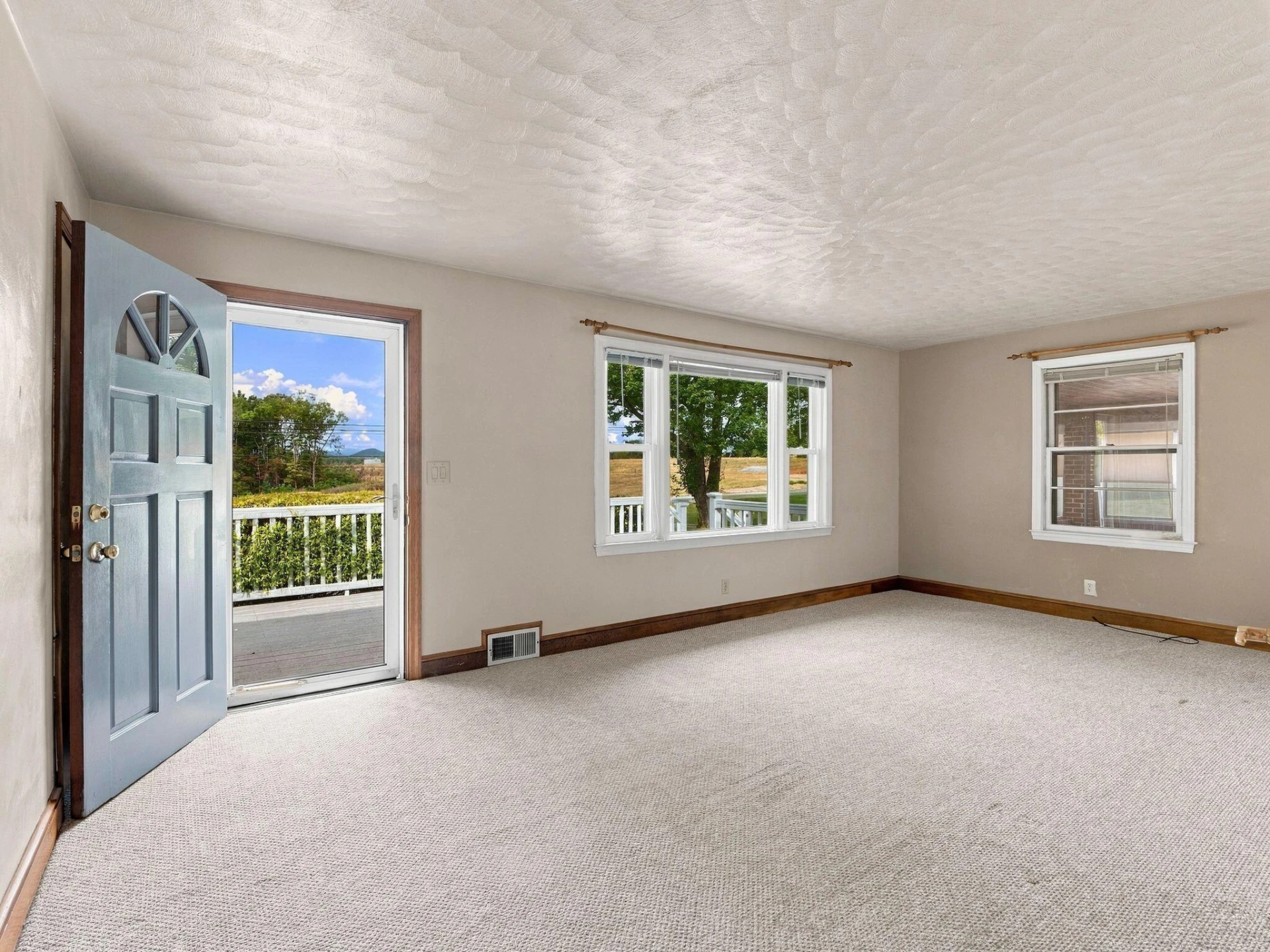 4019 Franklin ST - Photo 2