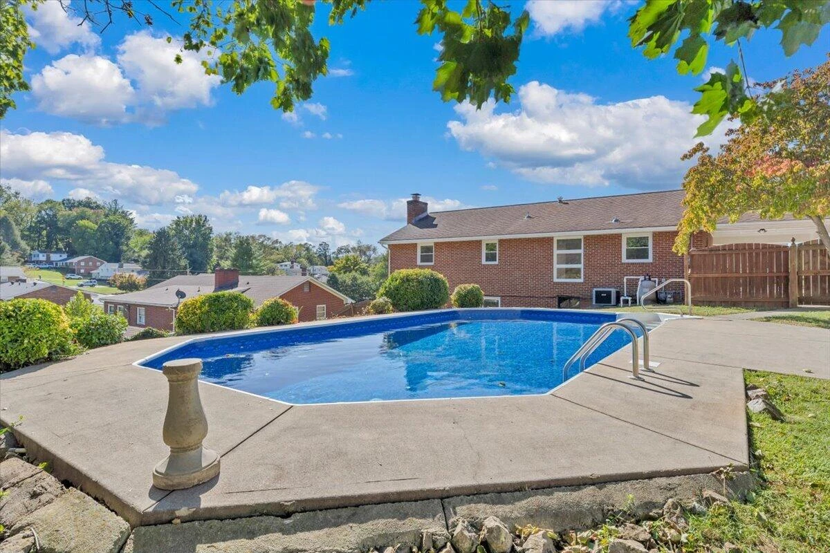 1707 Angus RD NW - Photo 32