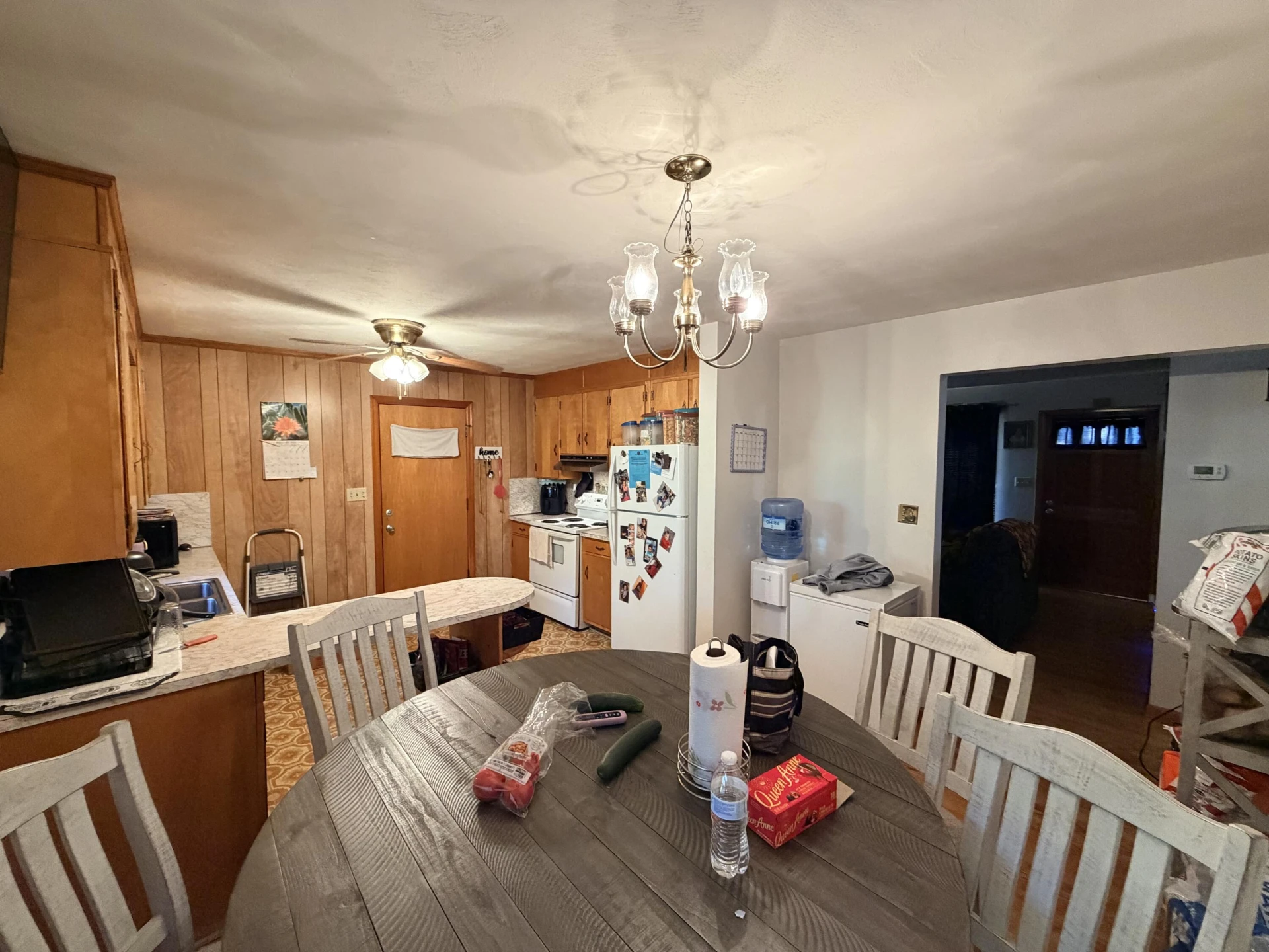 424 Houston AVE NE - Photo 6
