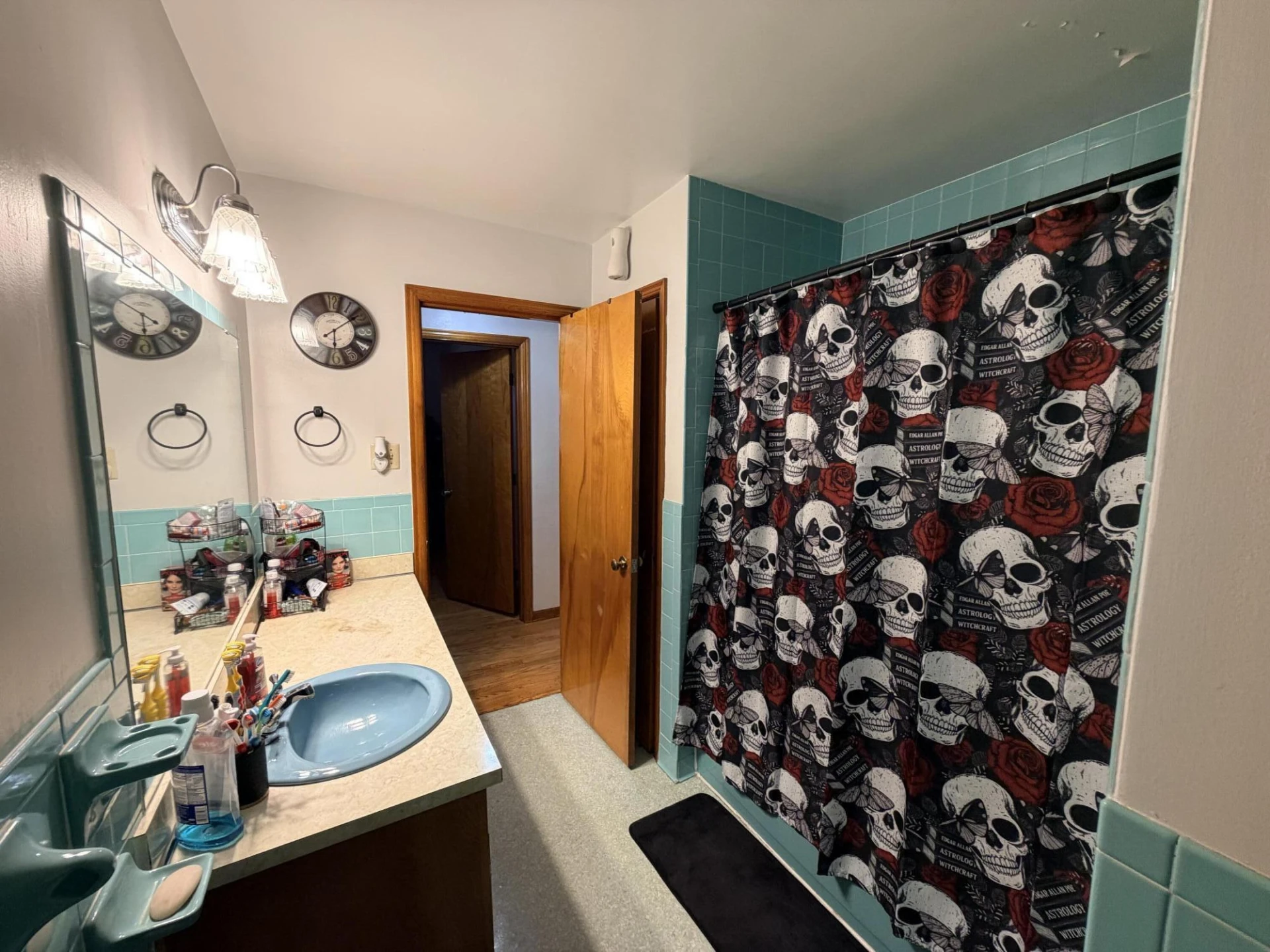 424 Houston AVE NE - Photo 10