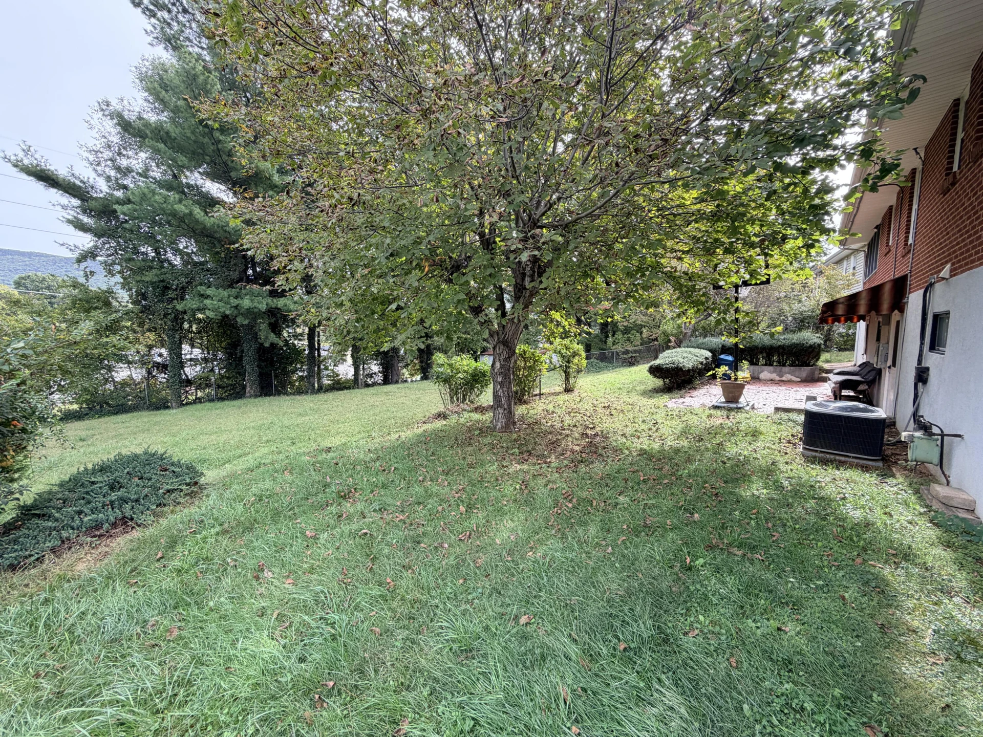 424 Houston AVE NE - Photo 19